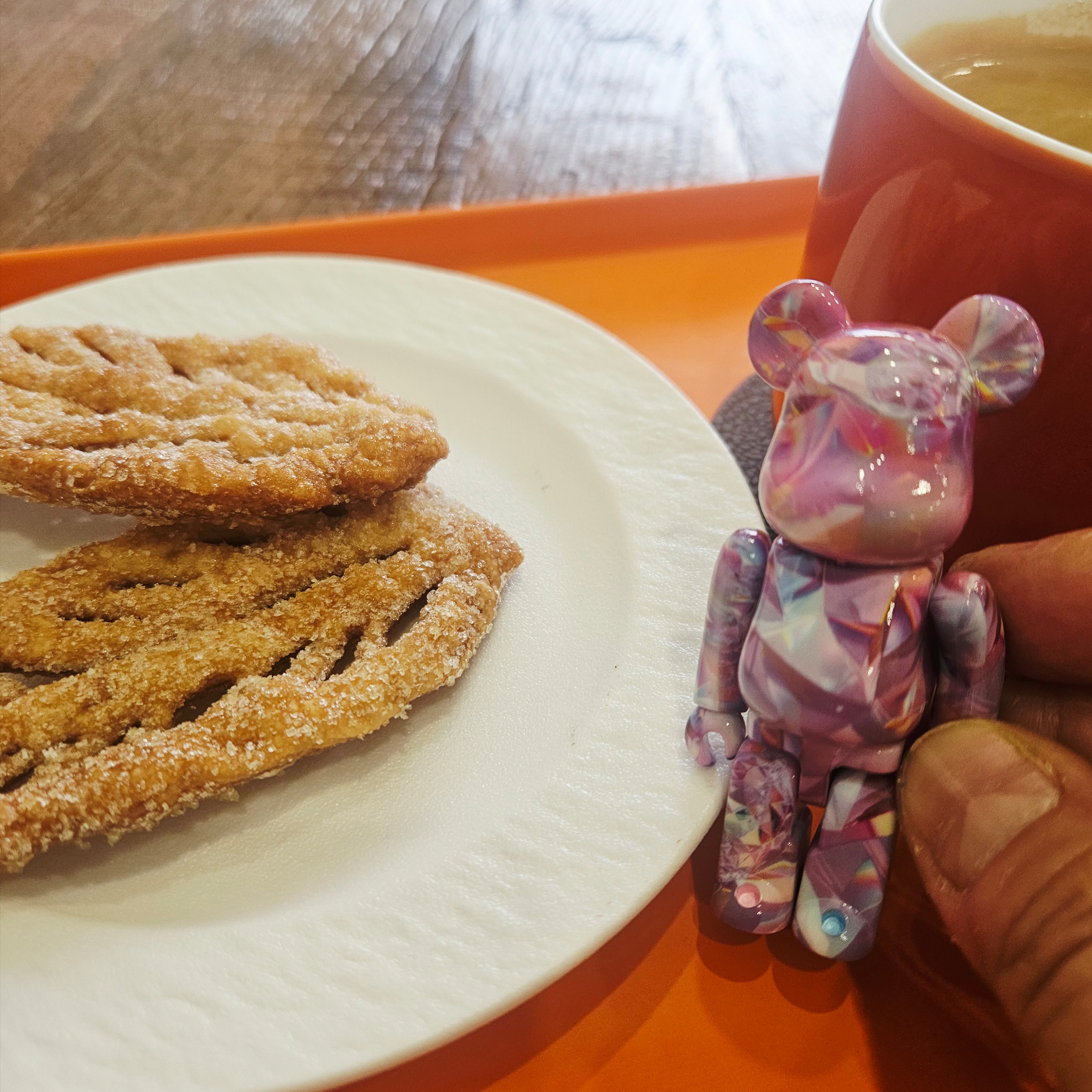 Human Made Heart Rubber Coaster Pink, KINKIROBOT Bearbrick 51 Series (홀케이스) 착용 스타일 - 3