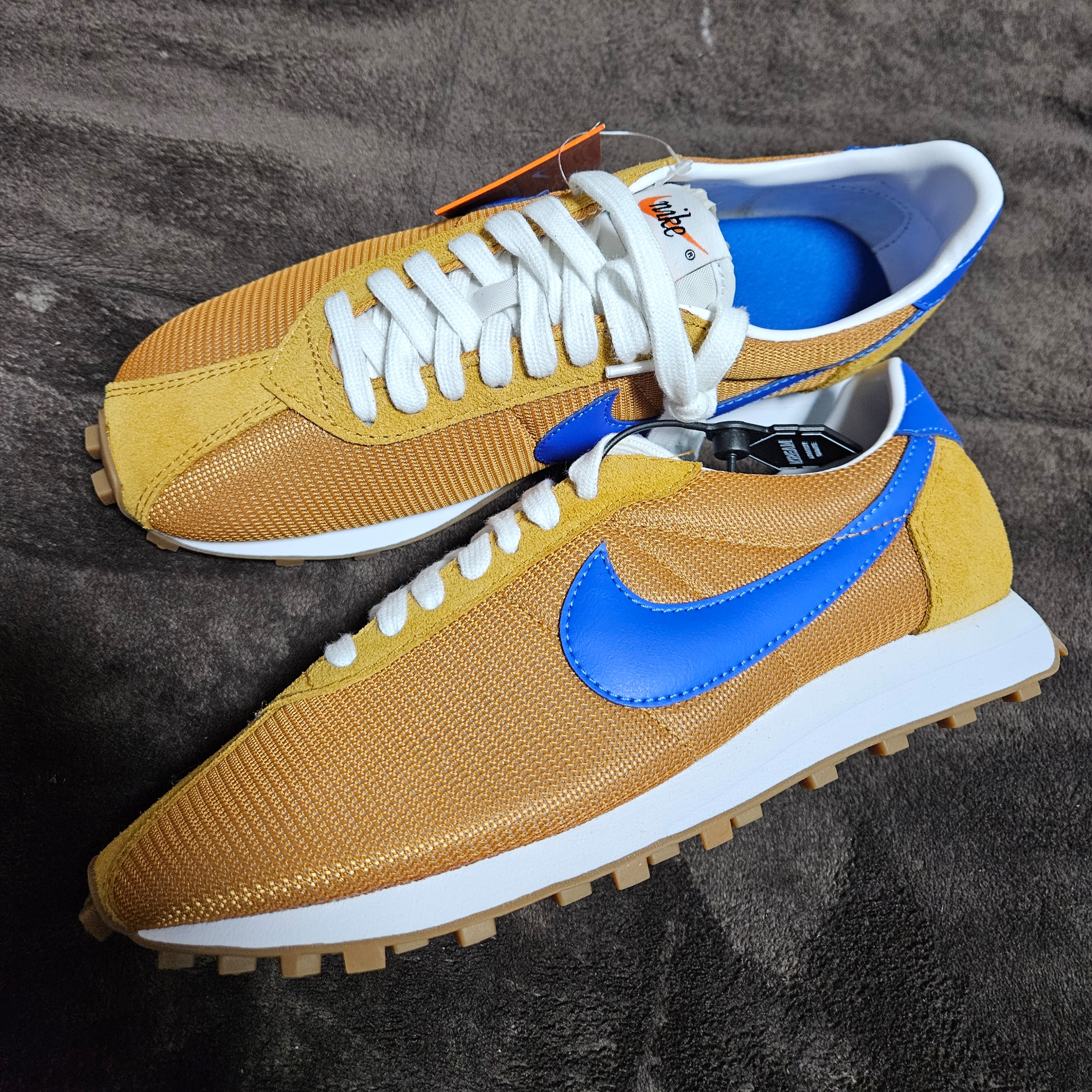 (W) Nike LD-1000 Desert Ochre White 착용 스타일 - 1
