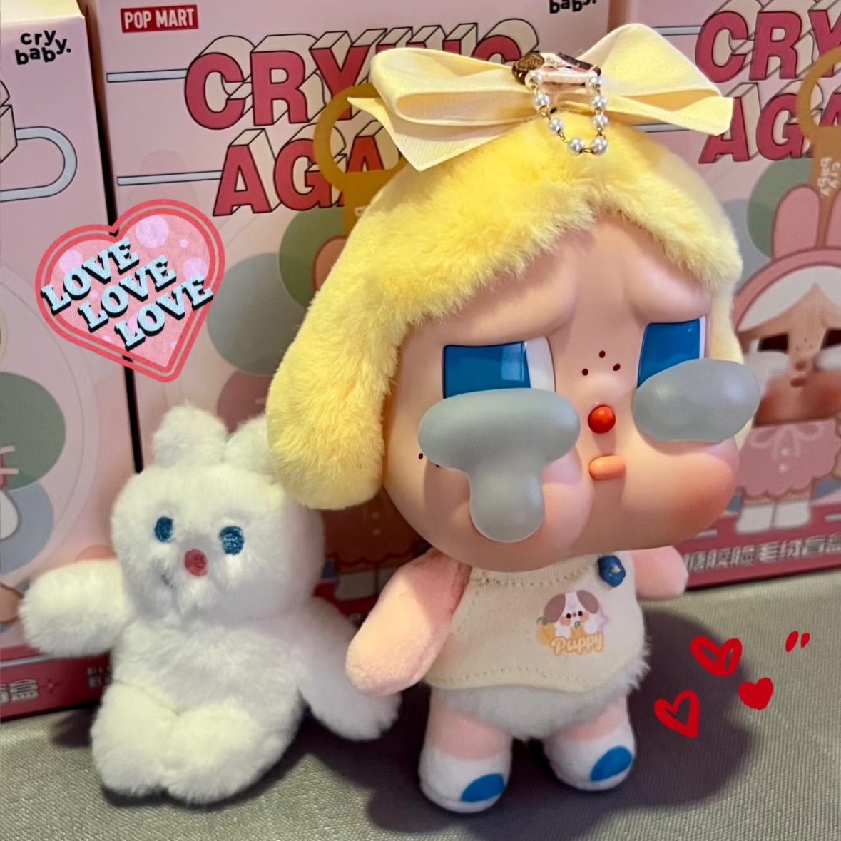 Pop Mart Crybaby Crying Again Series Plush Keyring Baby Blonde (Opened Case) 착용 스타일