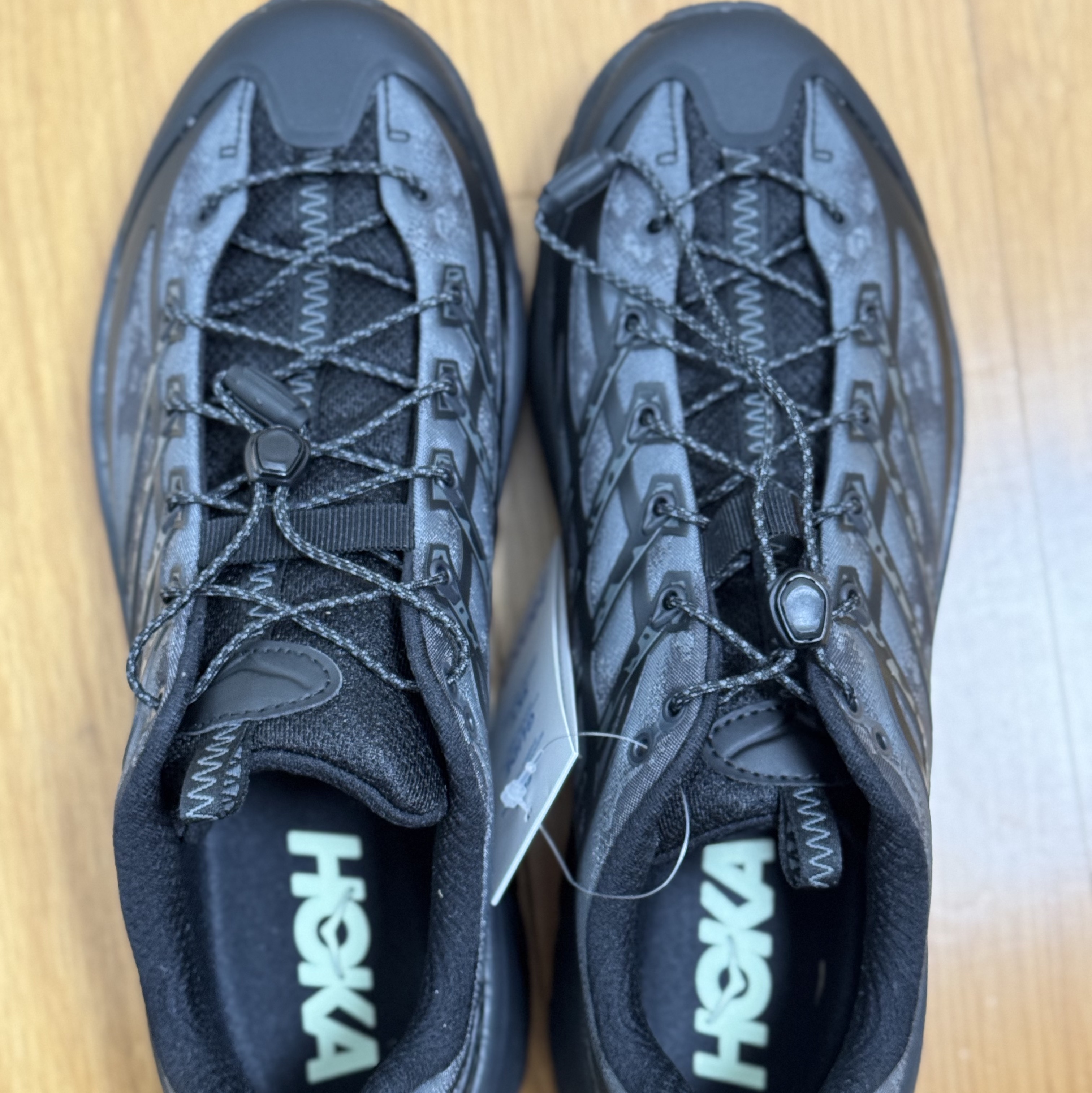 Hoka Mafate Three2 Tech Stealth Black 착용 스타일 - 3