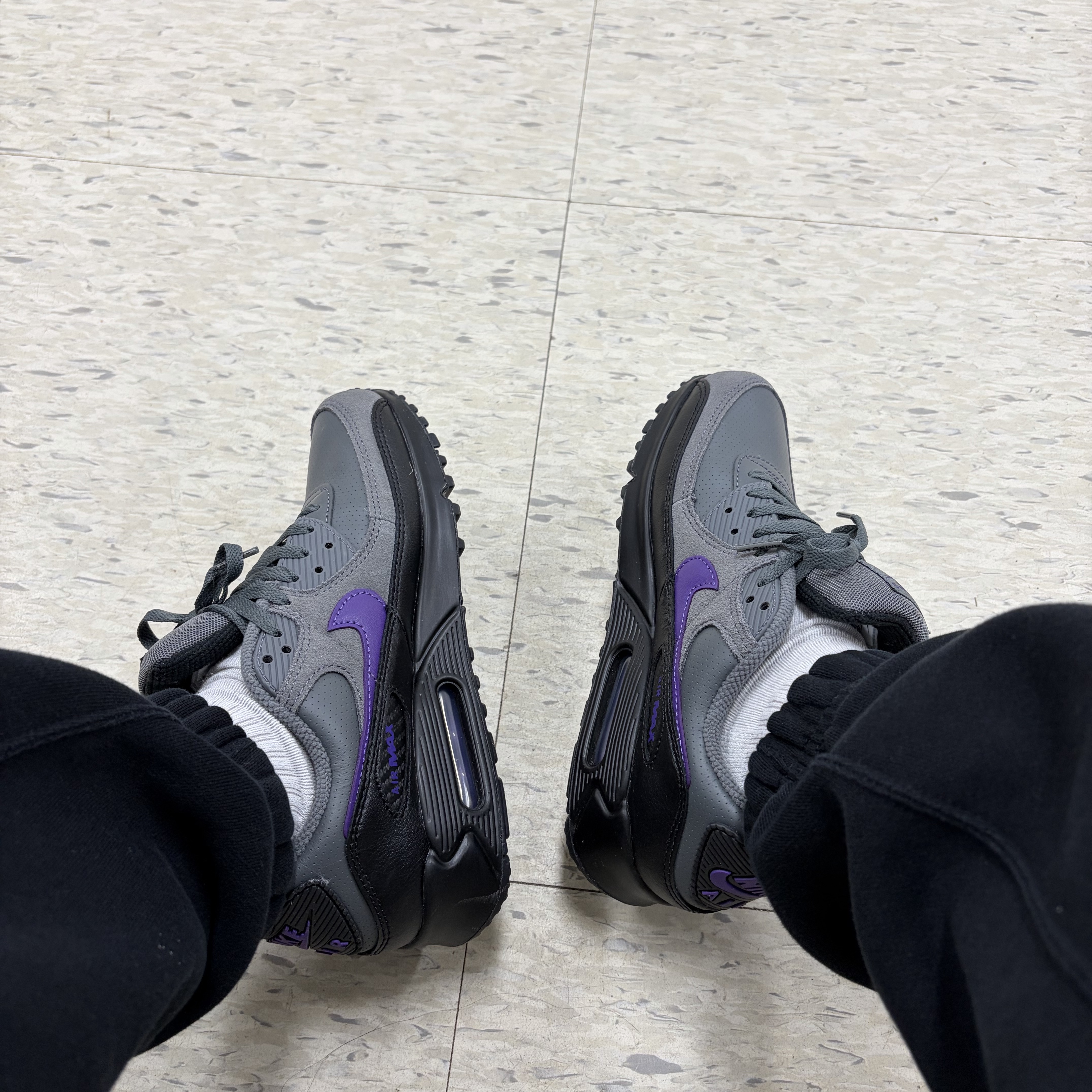 Nike Air Max 90 Iron Grey Wild Grape 착용 스타일 - 1