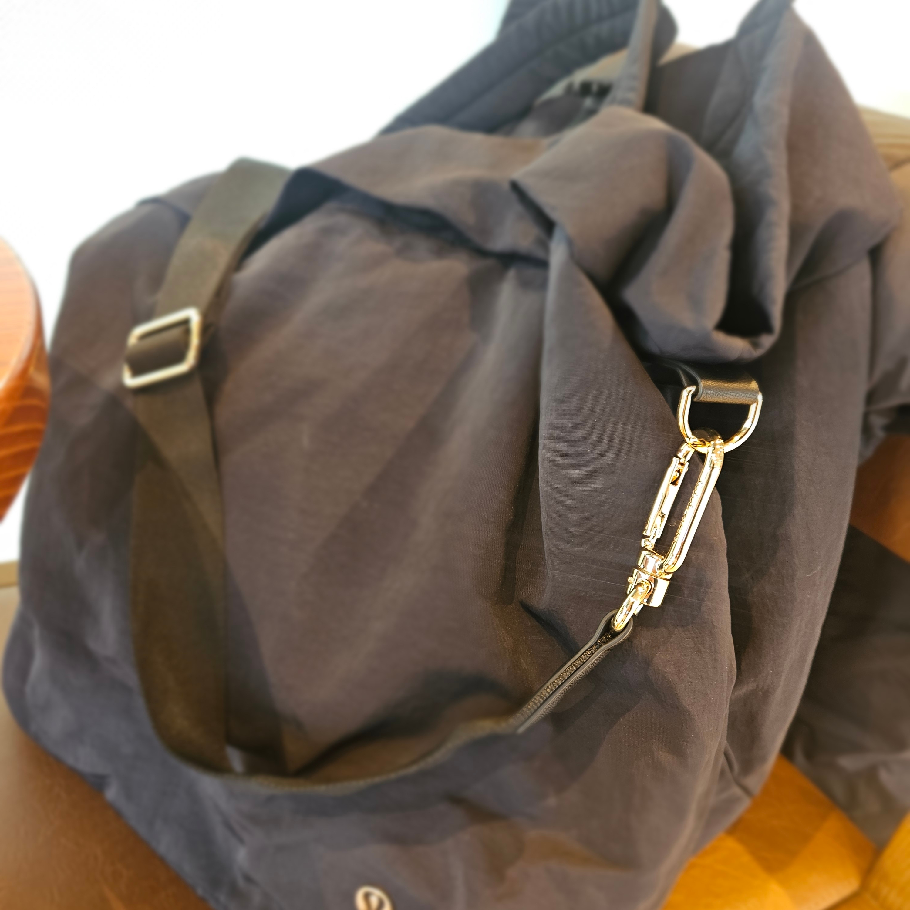 Human Made Heart Rubber Coaster Pink, Nike NSW Futura 365 Crossbody Bag 3L Medium Soft Pink 착용 스타일 - 7