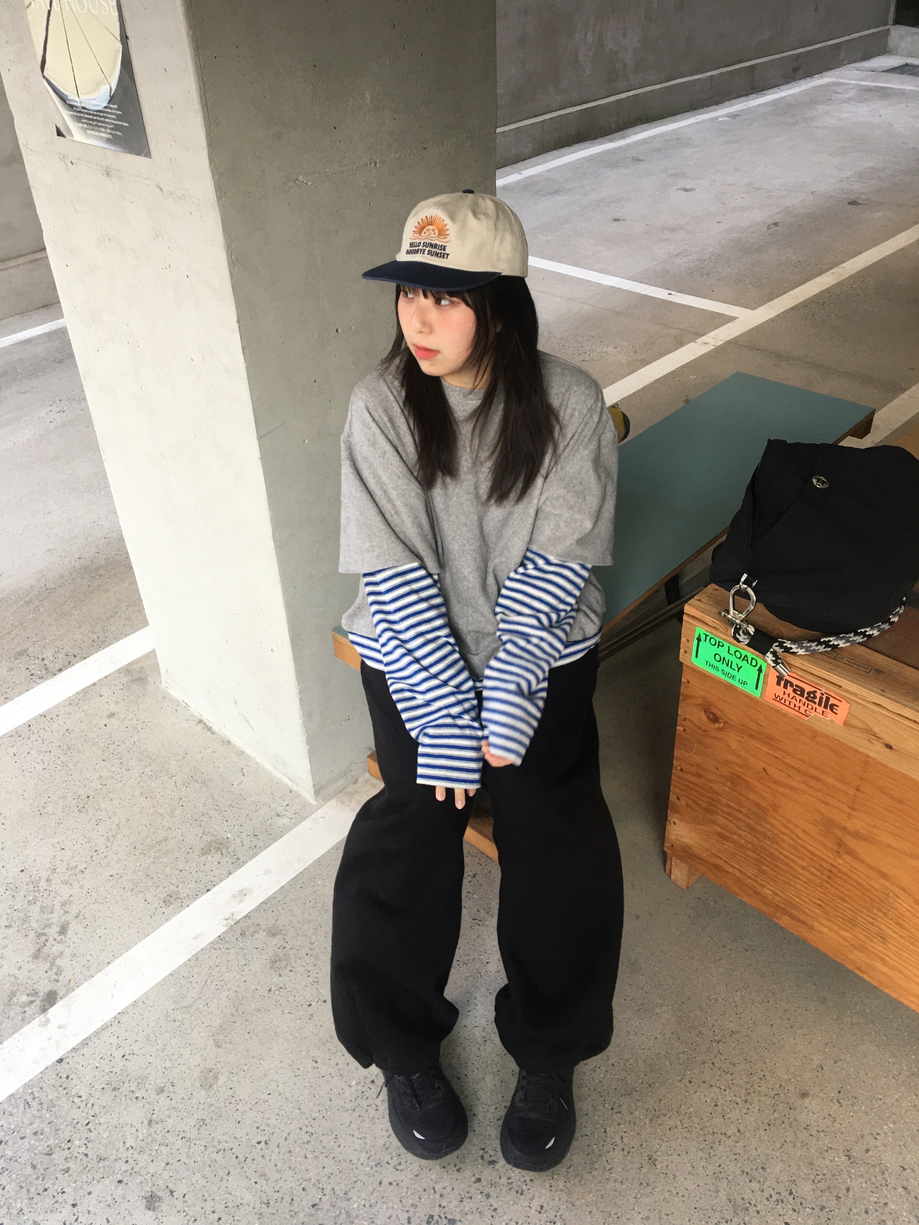 Nonnod Terry Layered T-shirts Grey 착용 스타일 - 1