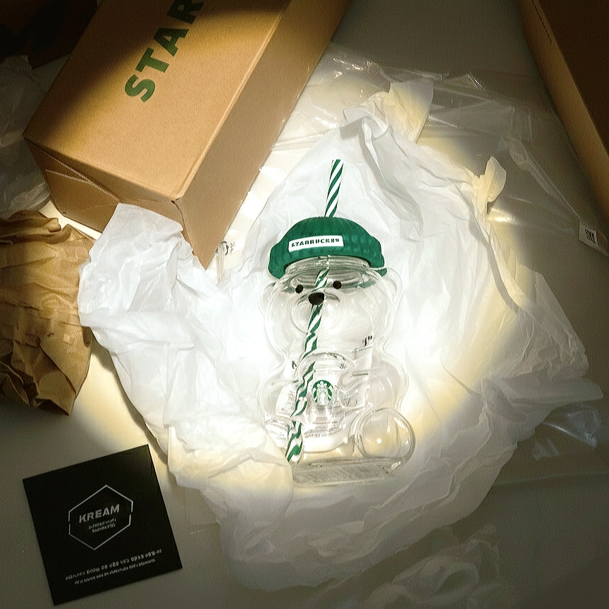 Starbucks Autumn Bearista Glass Cold Cup 591ml 착용 스타일 - 1