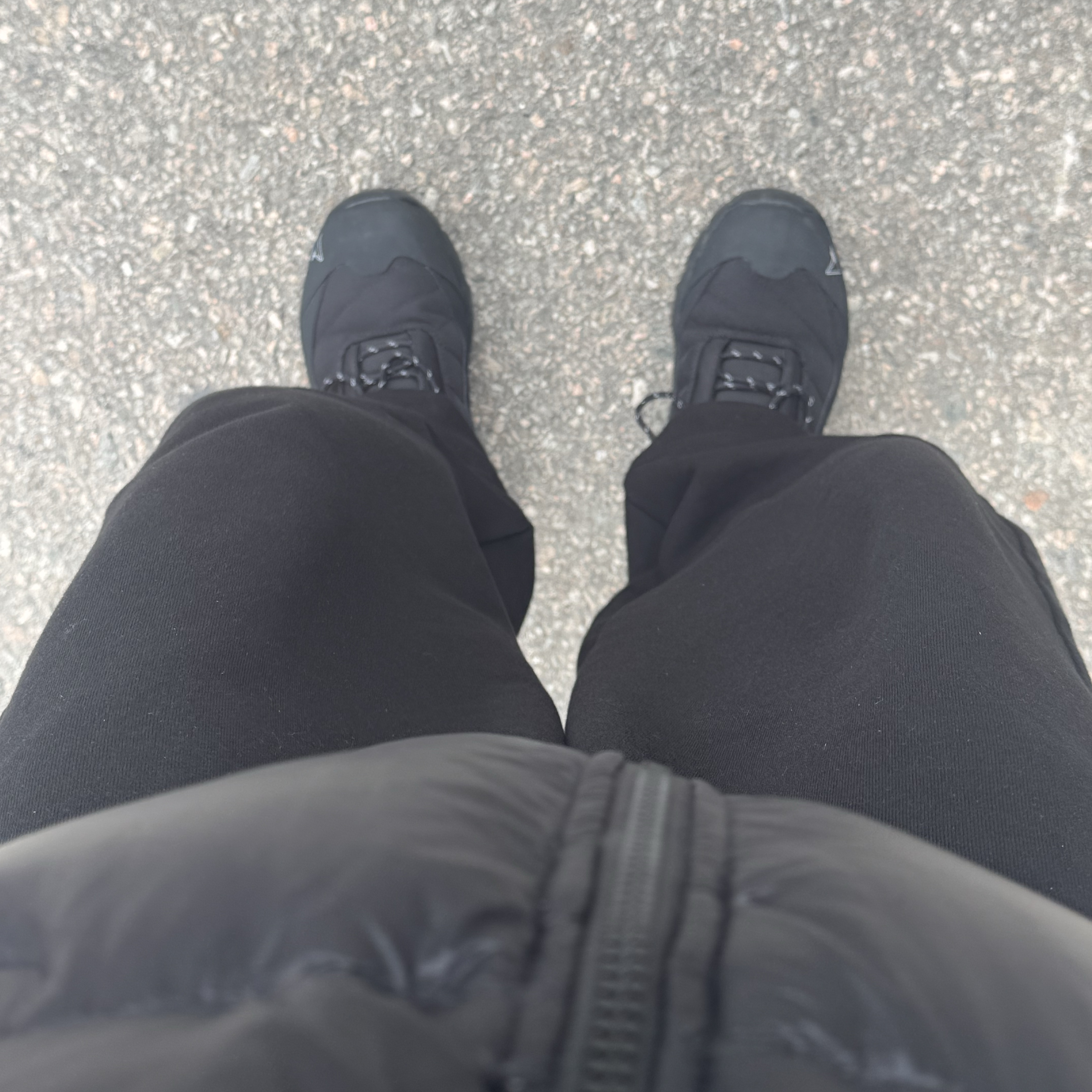Roa Hiking Katharina Black 착용 스타일