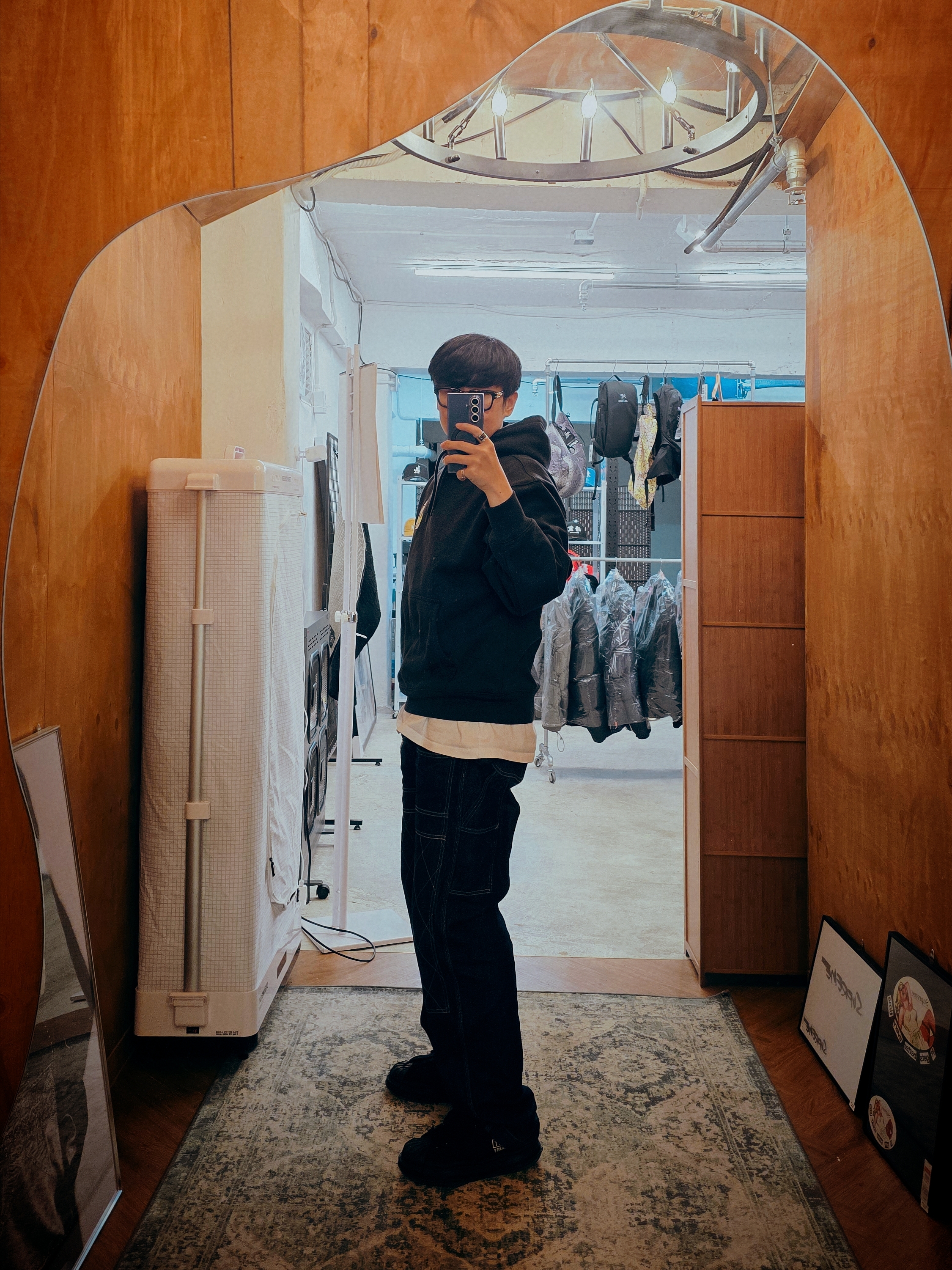 Kapital Bone Pattern Boa Fleece Reversible Blouson Red, Palace x Nike Tri Swoosh Hood Black - 25FW 착용 스타일 - 3