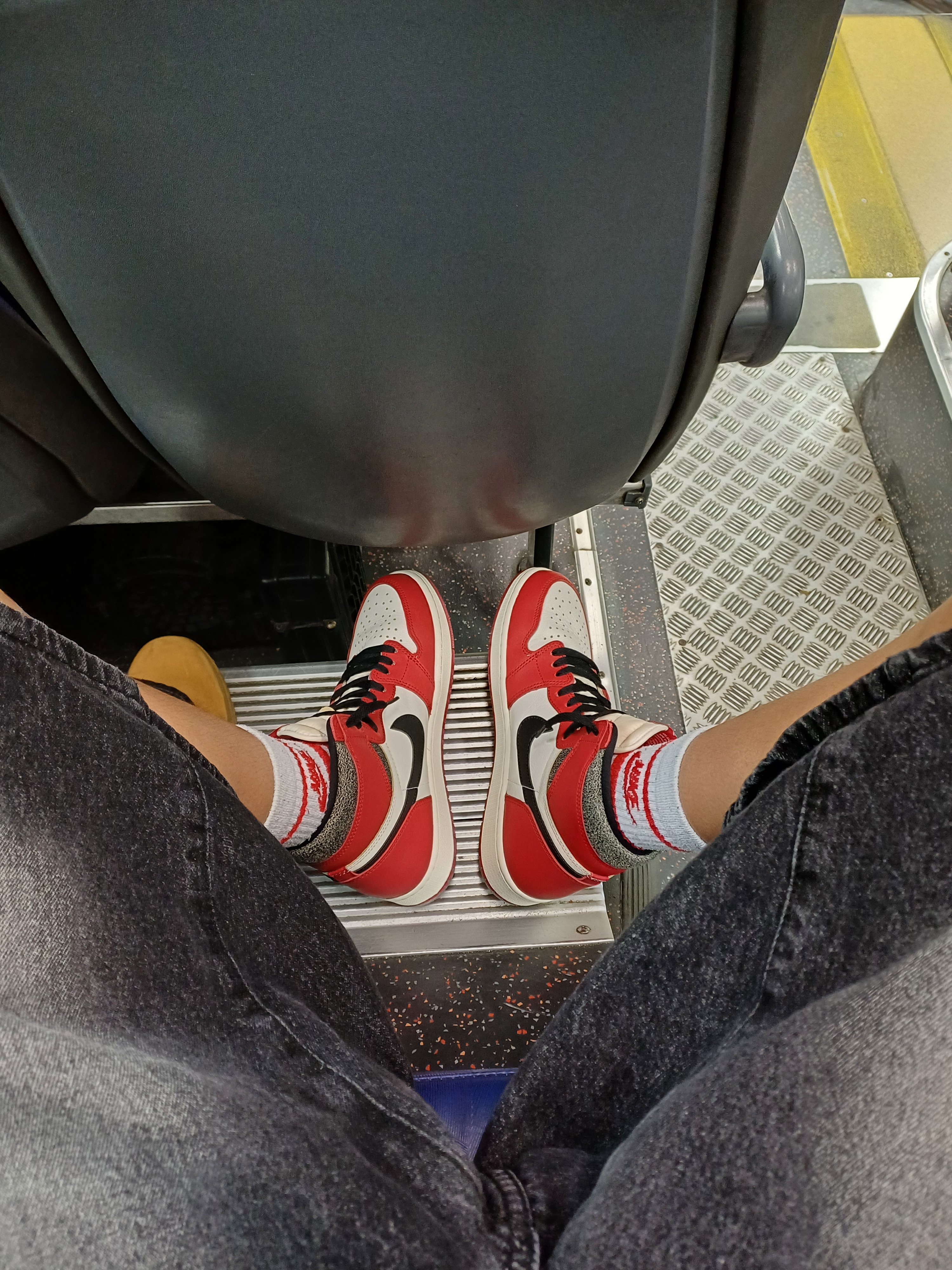 Jordan 1 Retro High OG Chicago 2022 착용 스타일