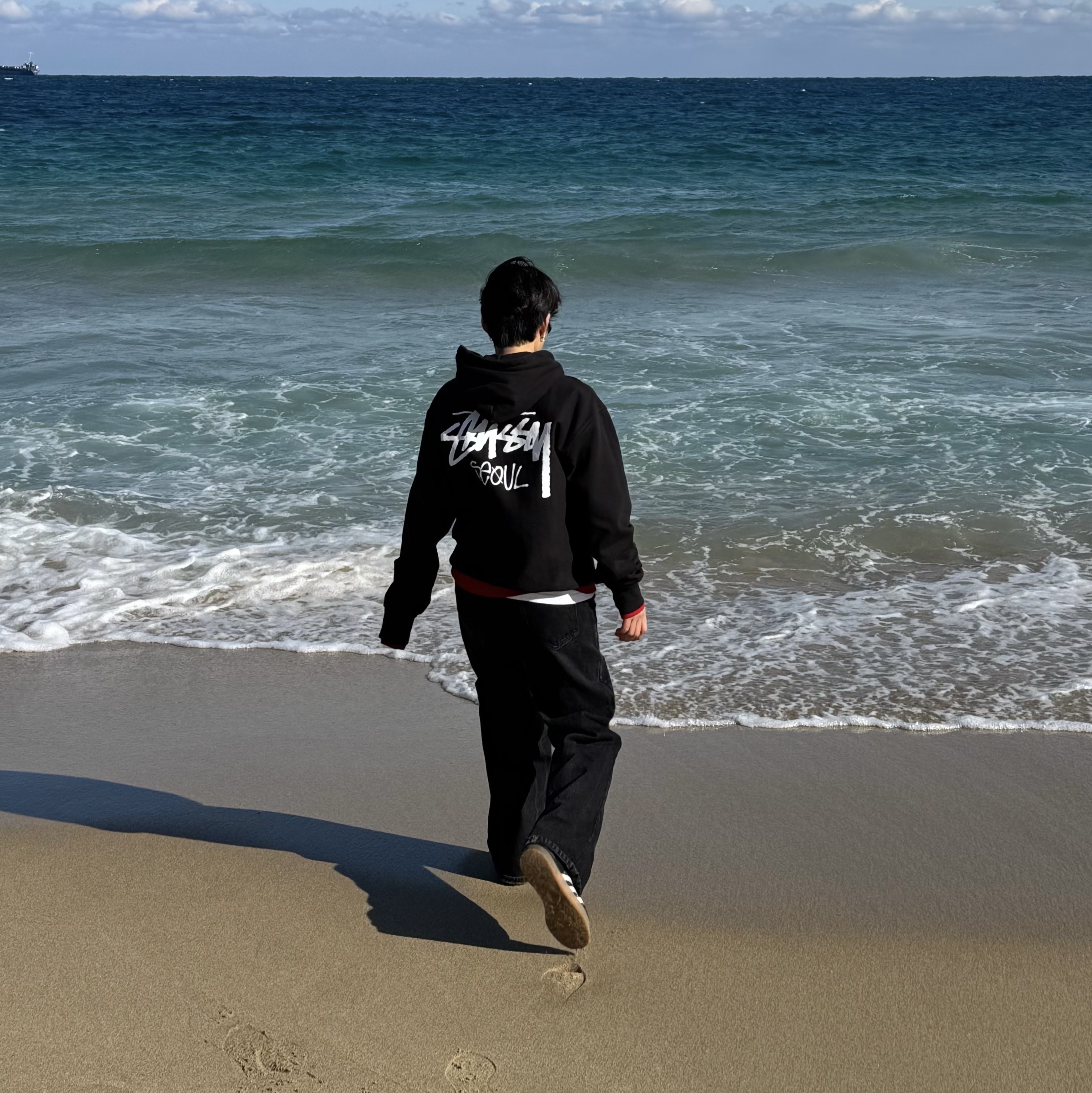 Stussy Stock Seoul Hood Black 착용 스타일 - 1