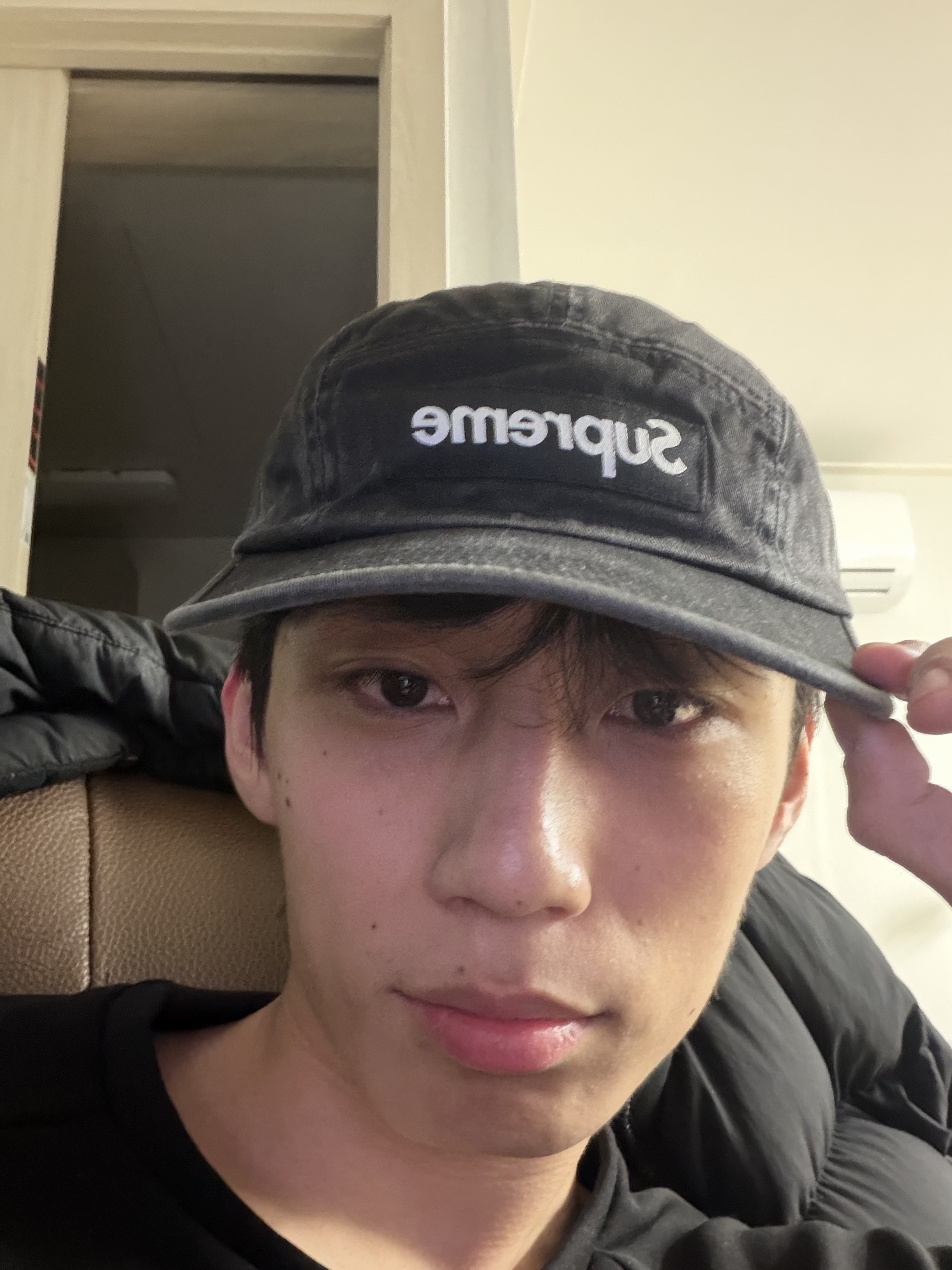Supreme Washed Chino Twill Camp Cap Black - 25SS 착용 스타일