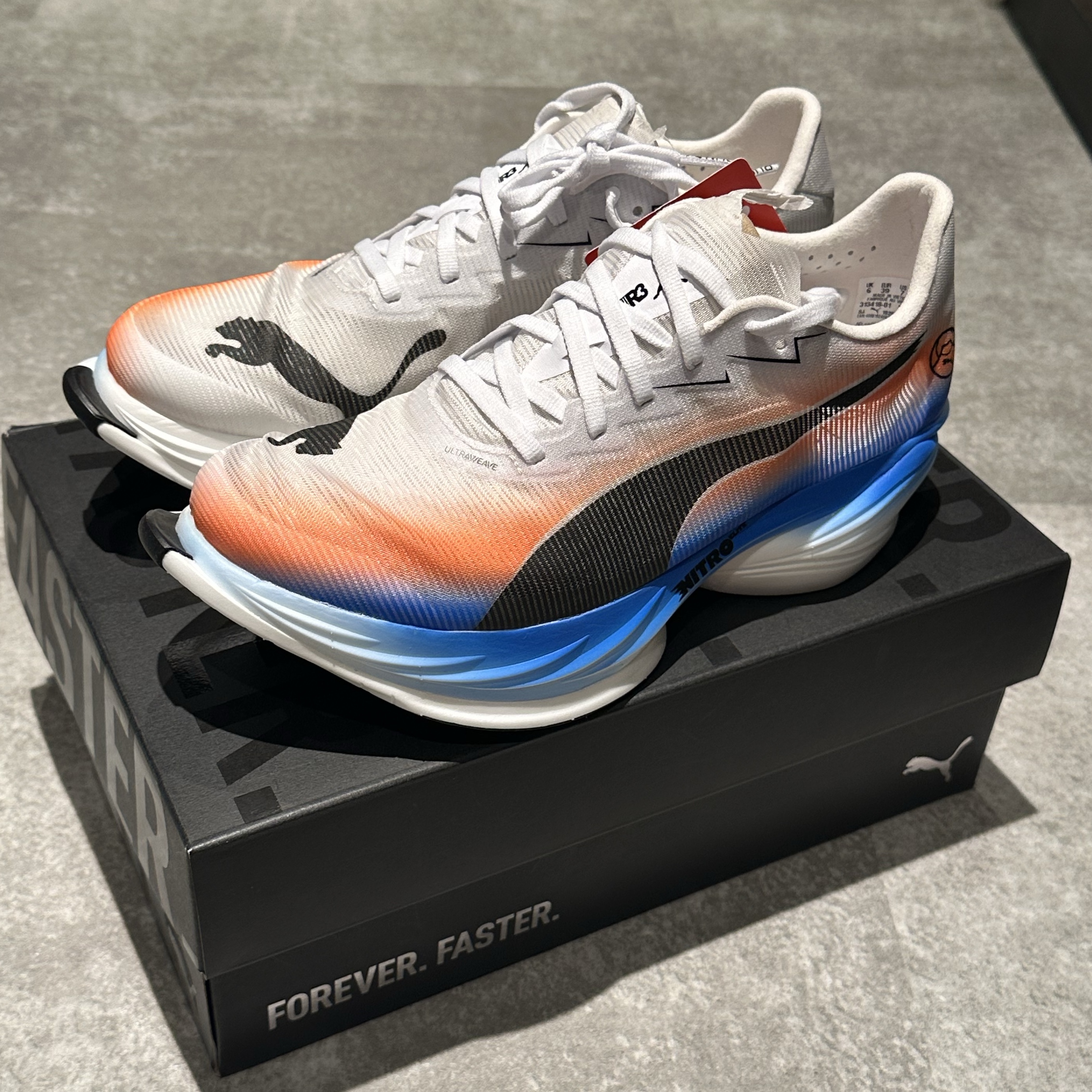 Puma Fast-R Nitro Elite 3 White Heat Fire 착용 스타일 - 2