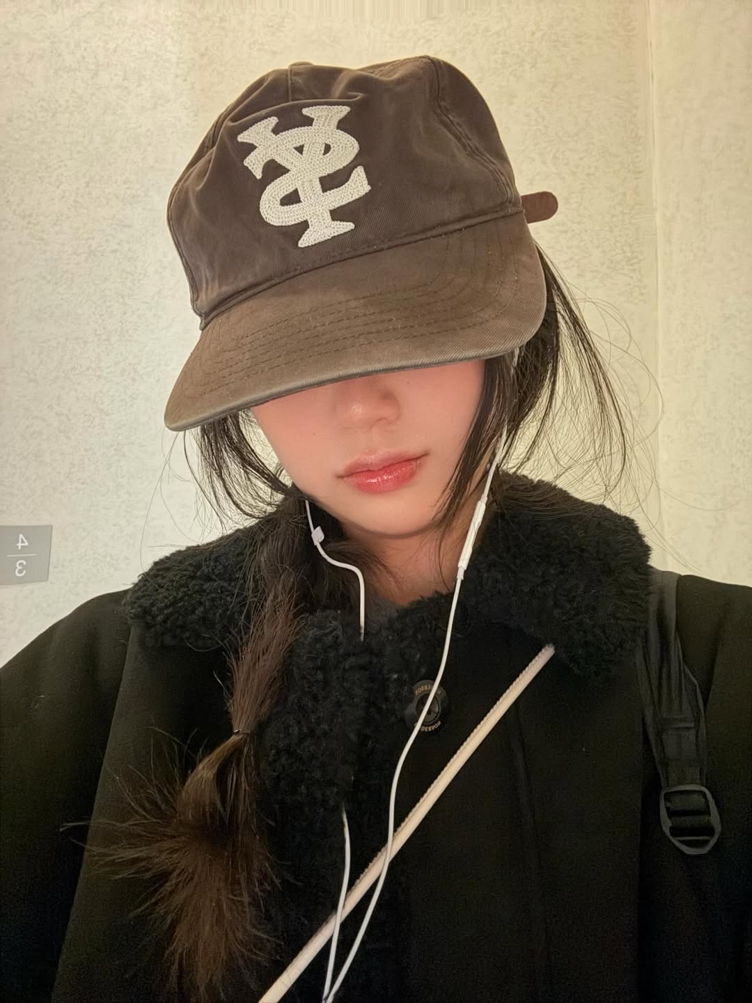 Sunday Ceremony Sy Logo 5 Panel Cotton Cap - Brown 착용 스타일 - 1