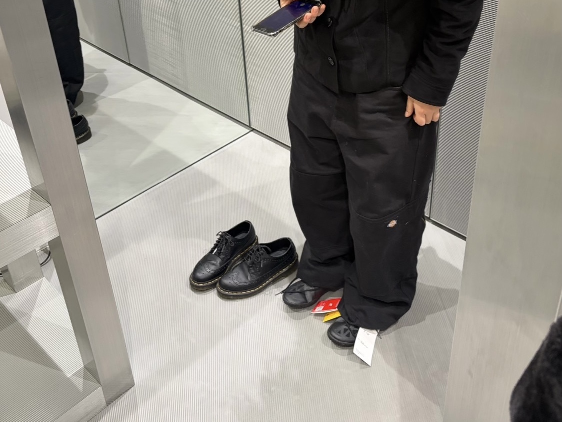 New Balance x Junya Watanabe Man UX200L Black, Dr. Martens 3989 YS Black Smooth 착용 스타일