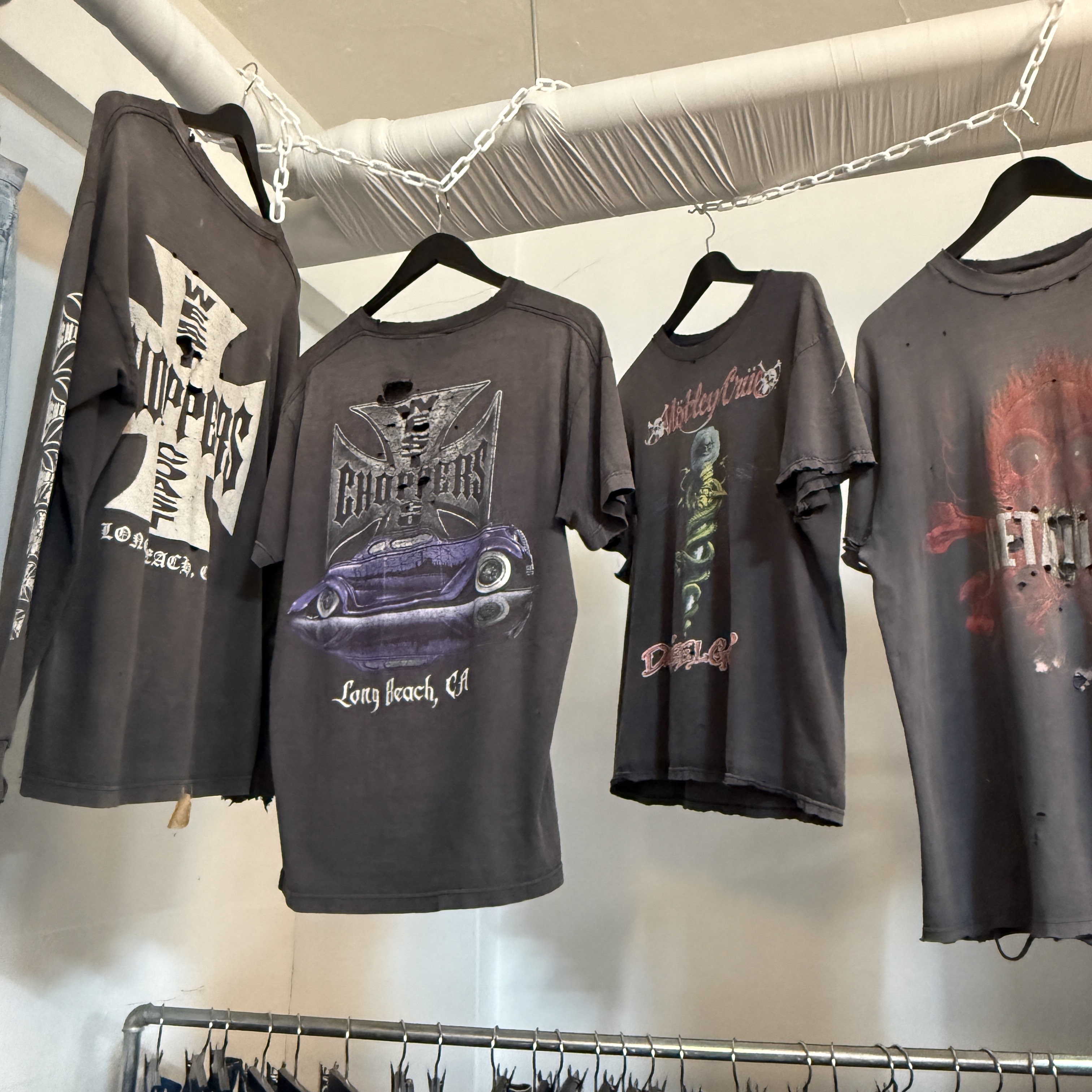 Stussy Julian Sunglasses Frost Black Black Lens, Dr. Martens 1461 Smooth Black 착용 스타일 - 4