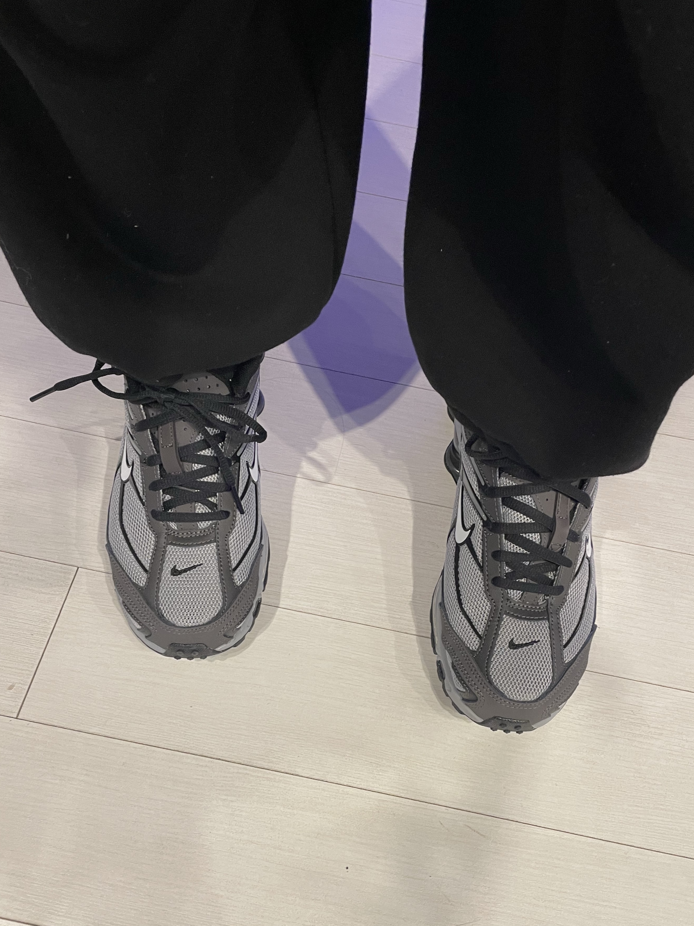 Nike Shox Ride 2 Light Smoke Grey Medium Ash ์ฐฉ์ฉ ์คํ์ผ - 2