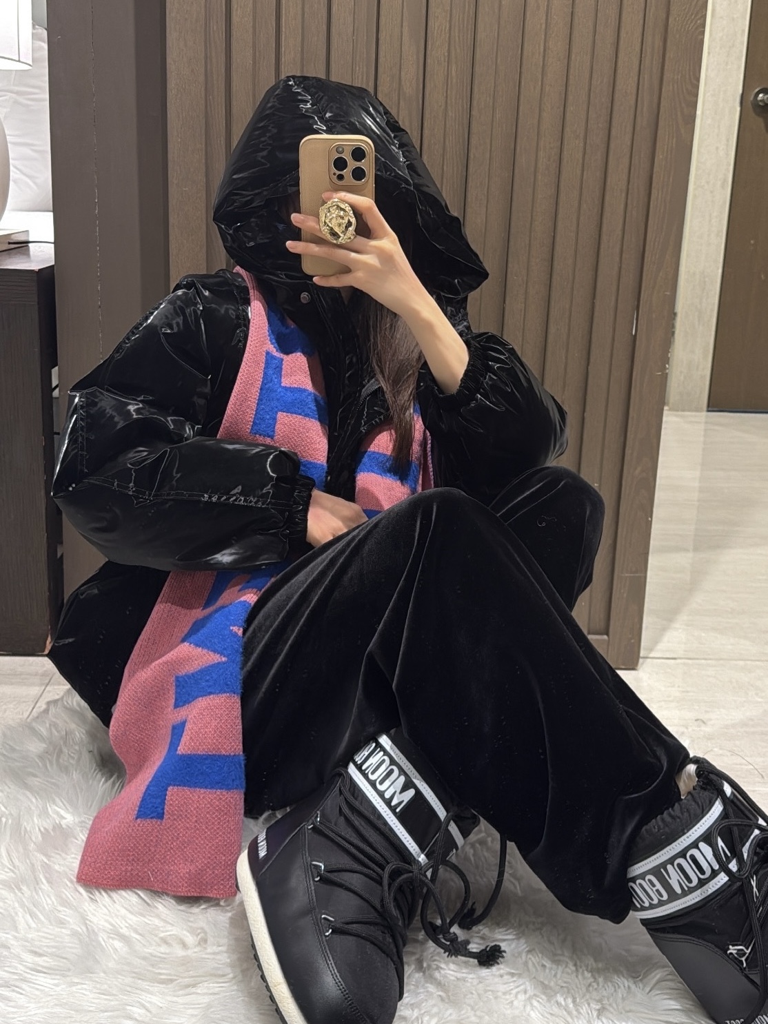 (W) Moon Boot Icon Low Nylon Boots Black, (W) Moon Boot Icon Low Nylon Boots Black White 착용 스타일 - 3