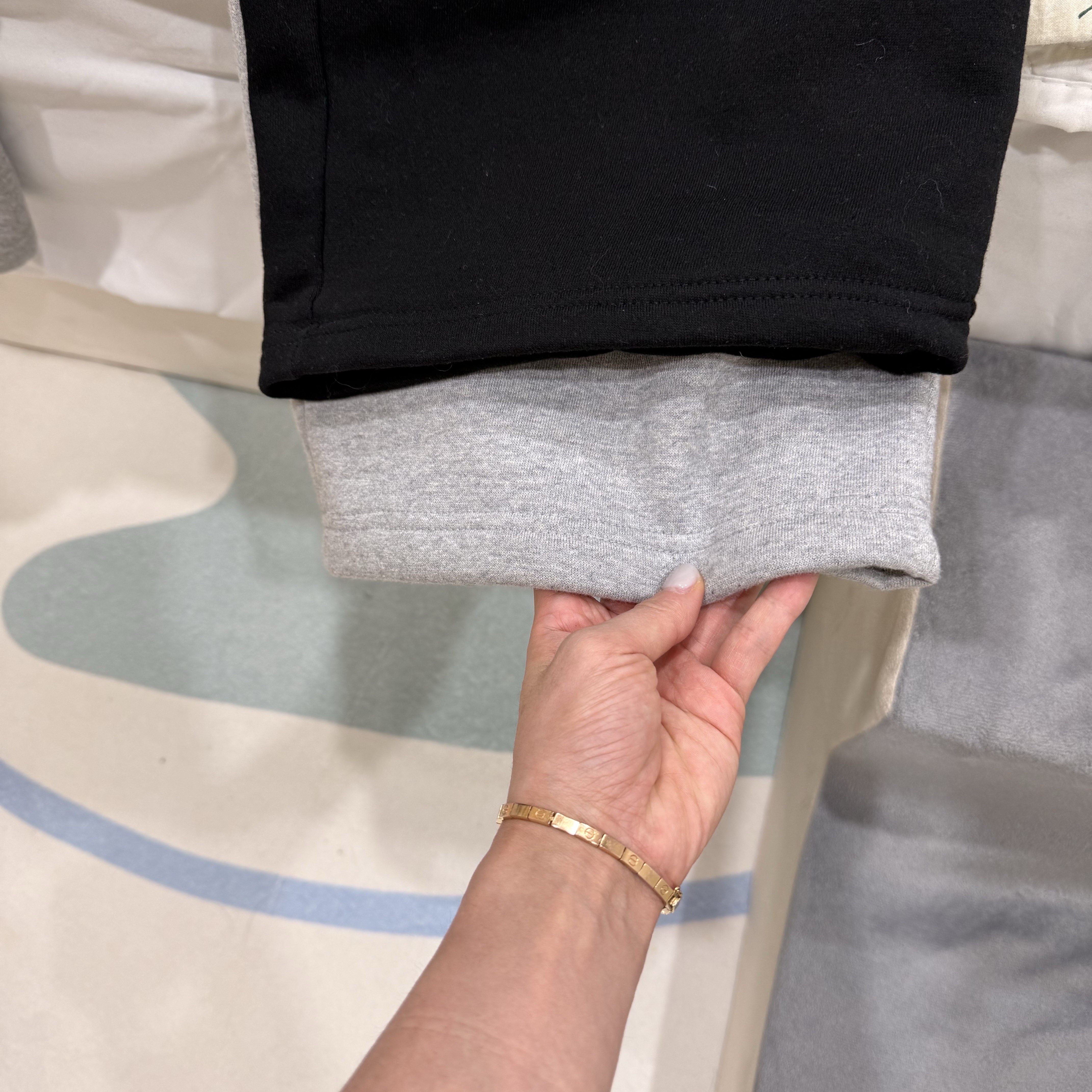 Yegg Wing Pants Gray 착용 스타일