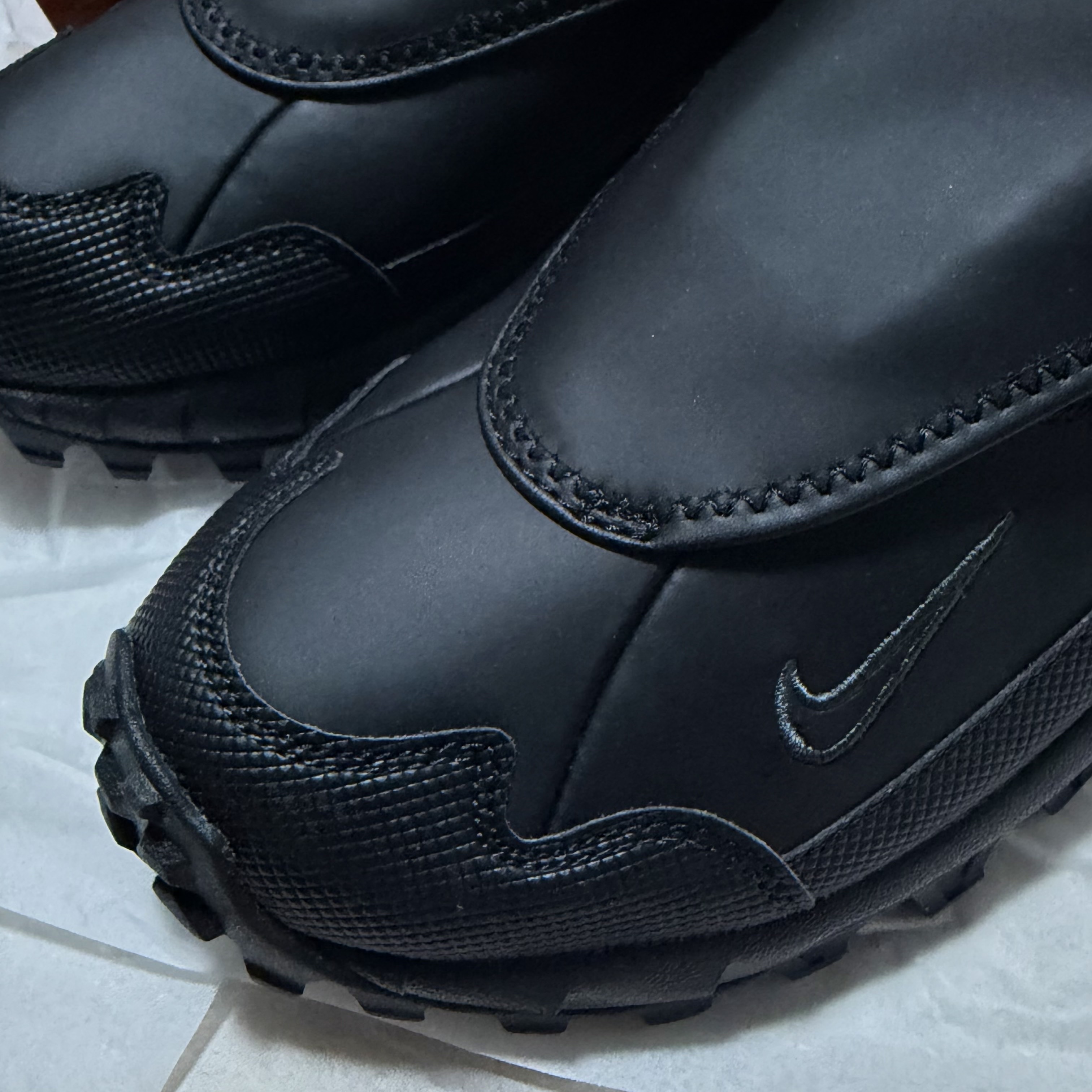 Nike ACG Phassad Black 착용 스타일