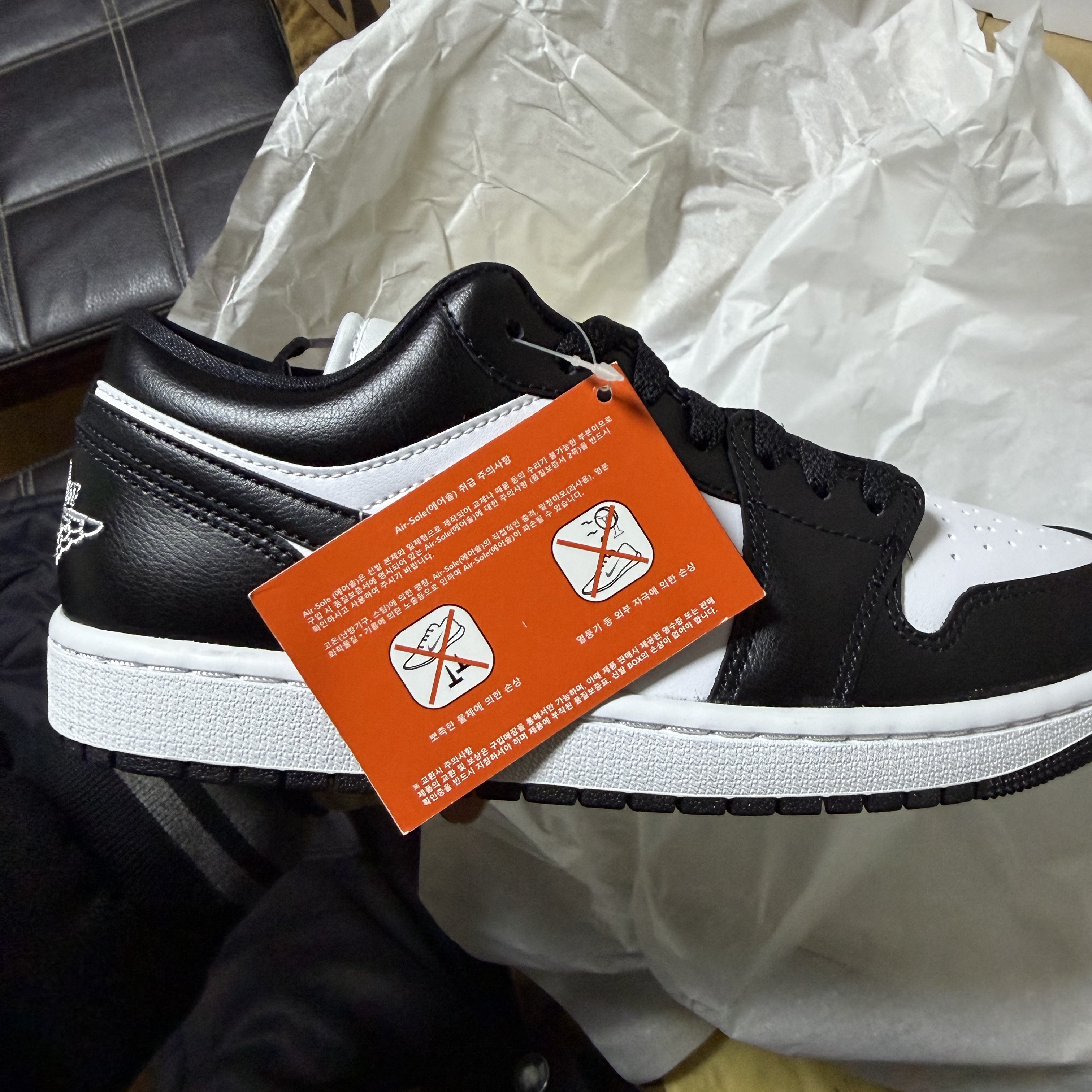 (W) Jordan 1 Low Black and White 착용 스타일