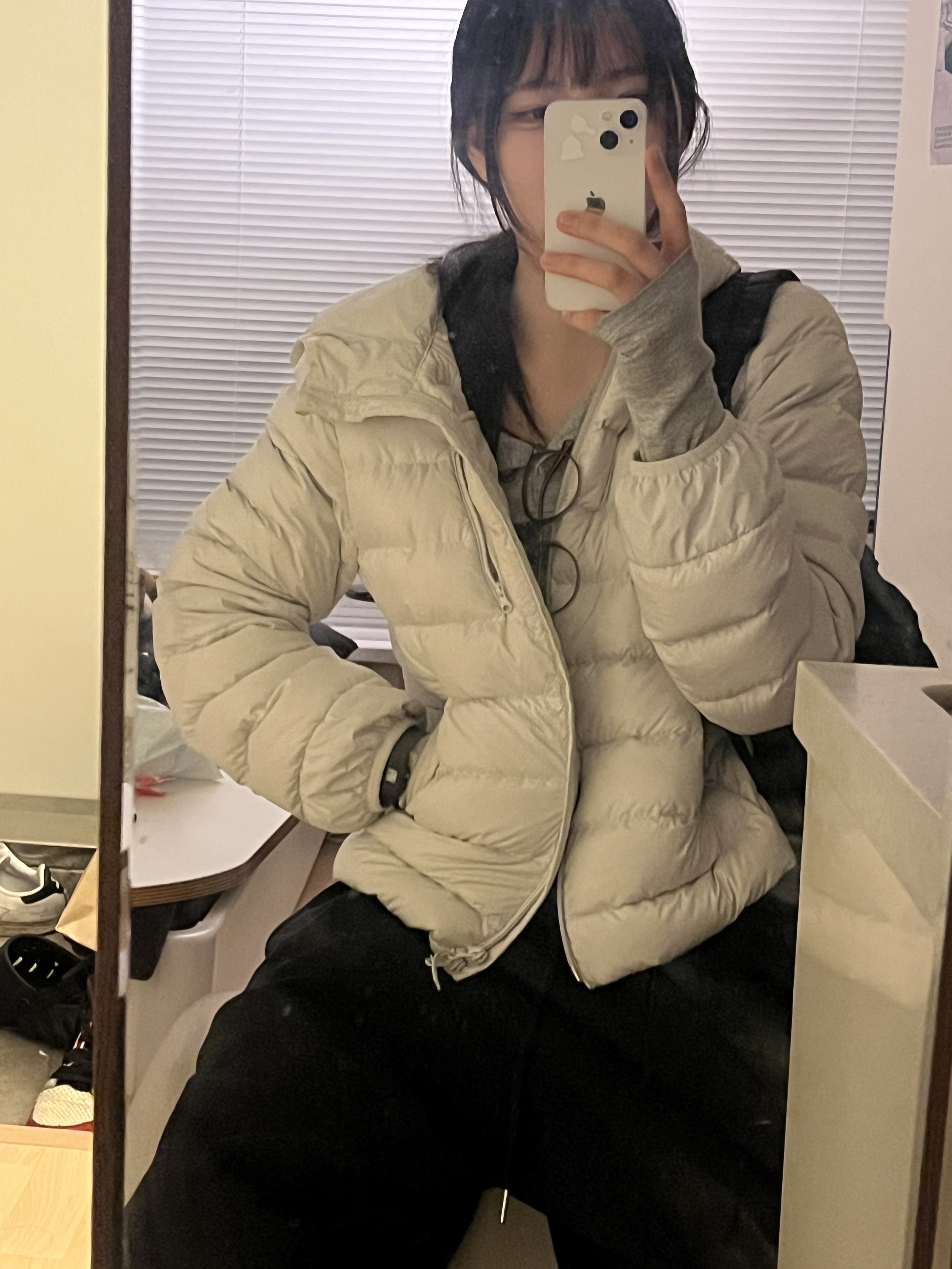 (W) Musinsa Standard City Leisure Hooded Light Down Jacket Stone White, Jordan 1 Retro Low OG Chicago 착용 스타일 - 2