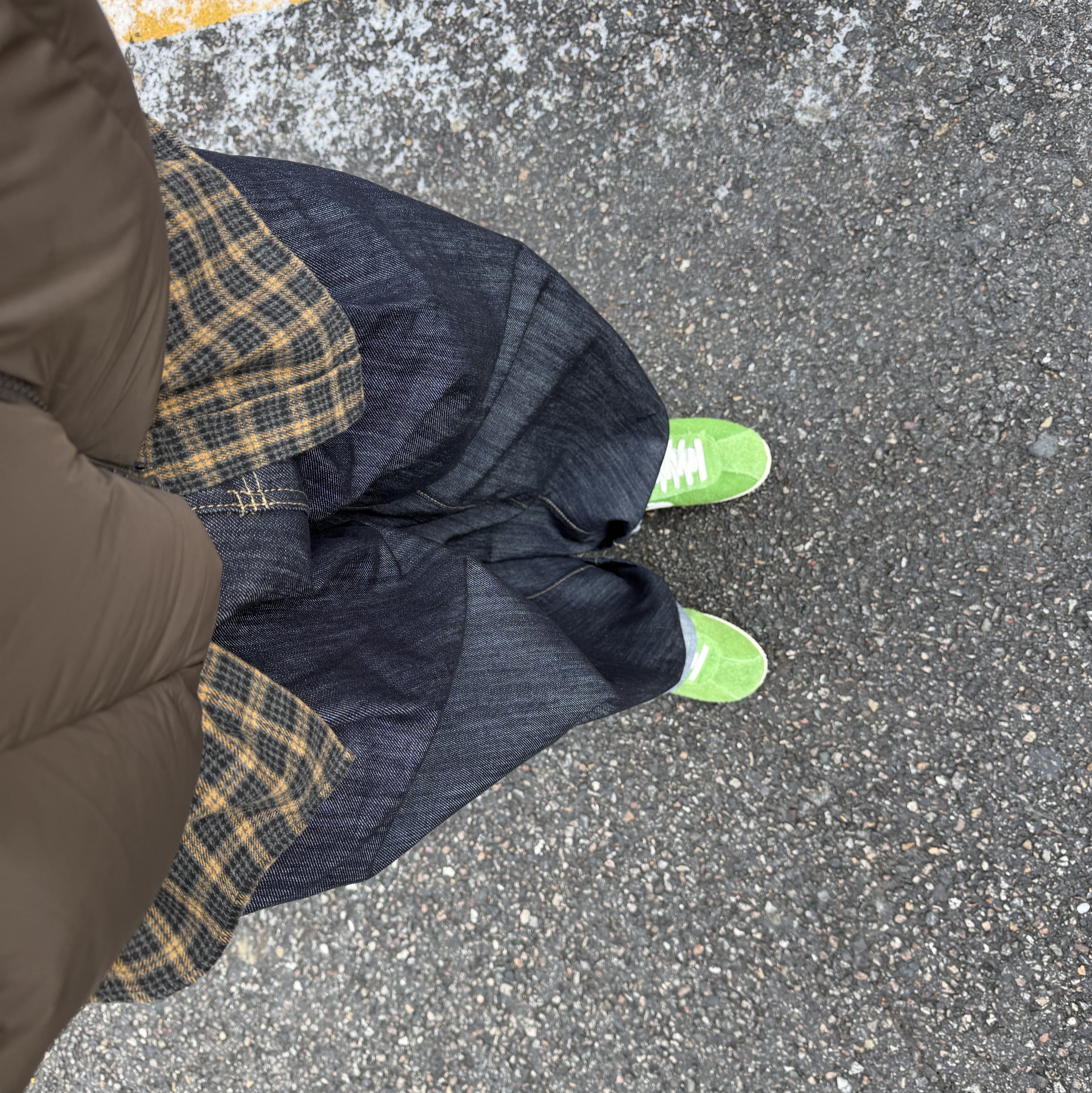 The North Face 1996 Eco Nuptse Jacket Brown, The North Face Waxed Cotton Earmuff Cap Black - 25FW 착용 스타일 - 4
