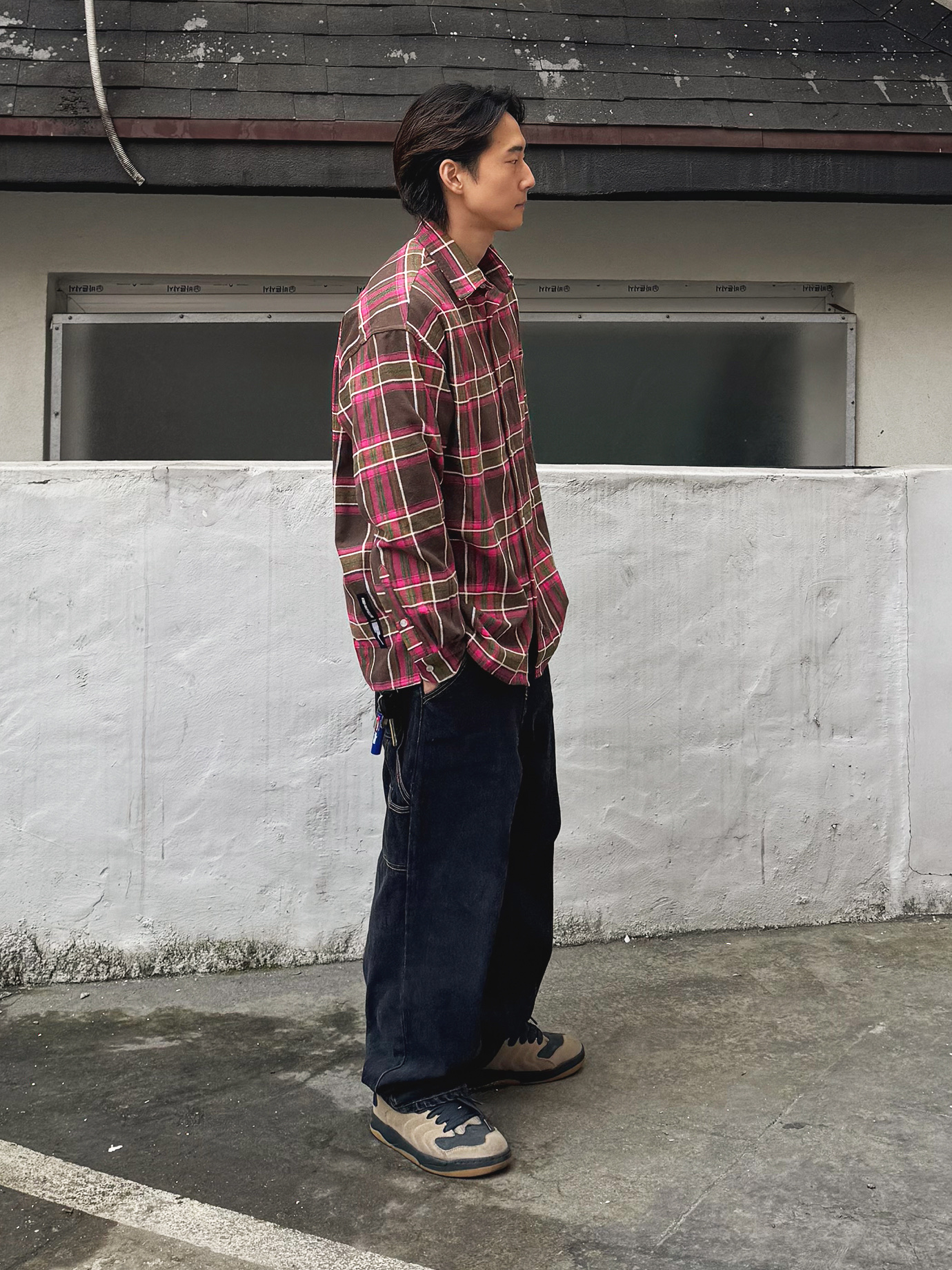 QT8 GARMENTS Rustic Core Flannel Check Shirt Pink, QT8 Garments TL Denim Carpenter Pant Black 착용 스타일 - 1