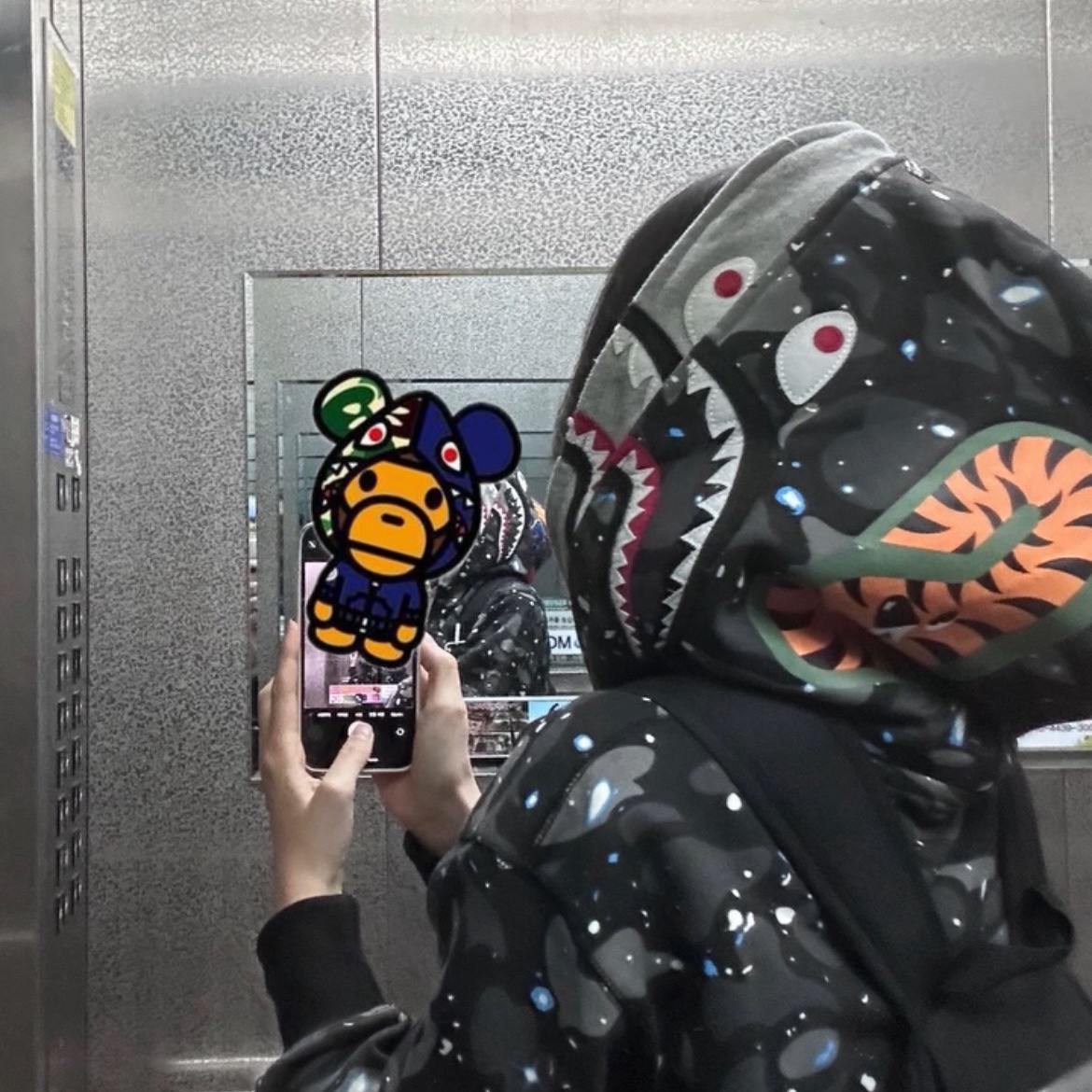 BAPE Color Camo Double Shark Full Zip Hoodie Navy Blue 착용 스타일