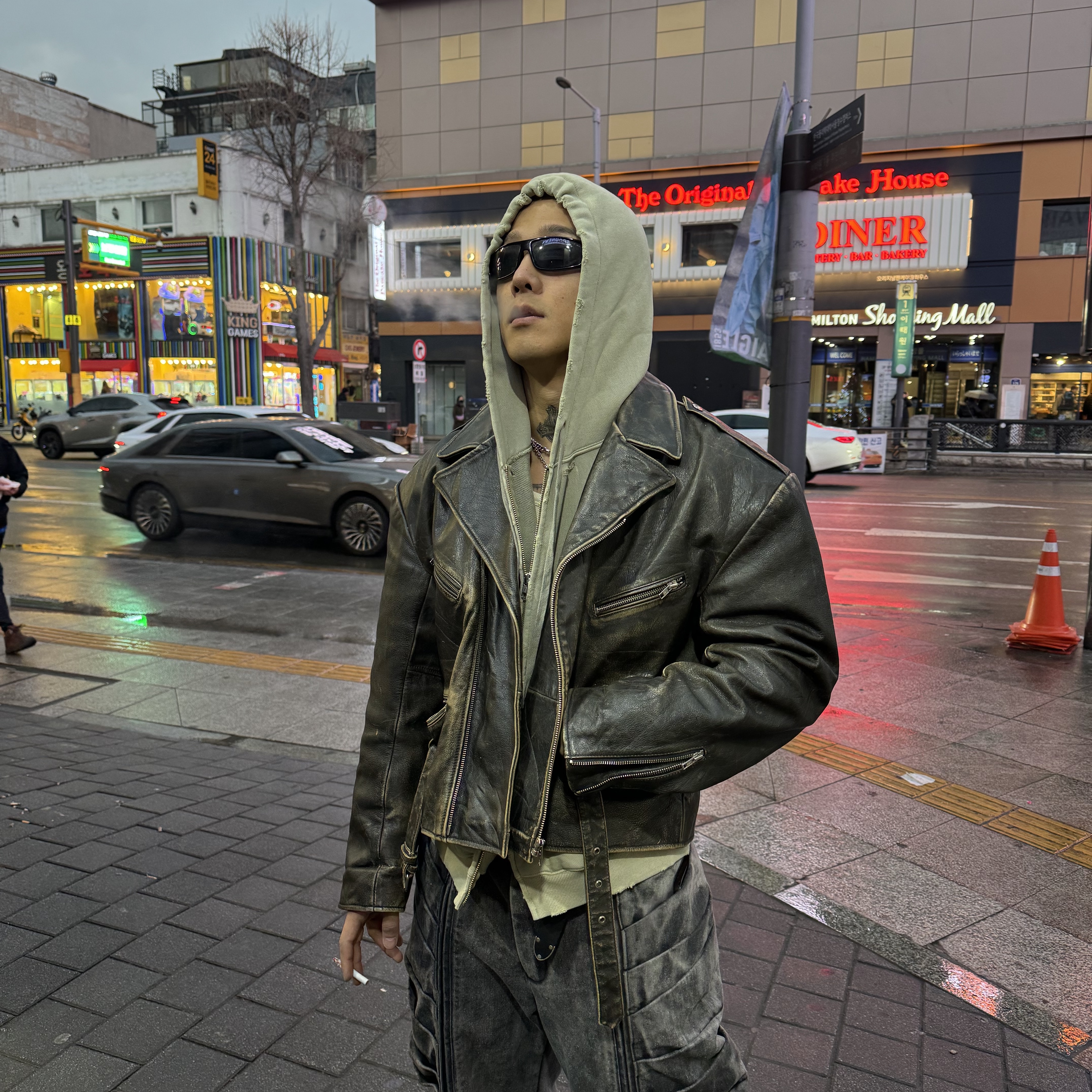 PDF Channel Strada High Top Navy, Supreme x True Religion Puffer Jacket Olive Camo - 25FW 착용 스타일 - 7