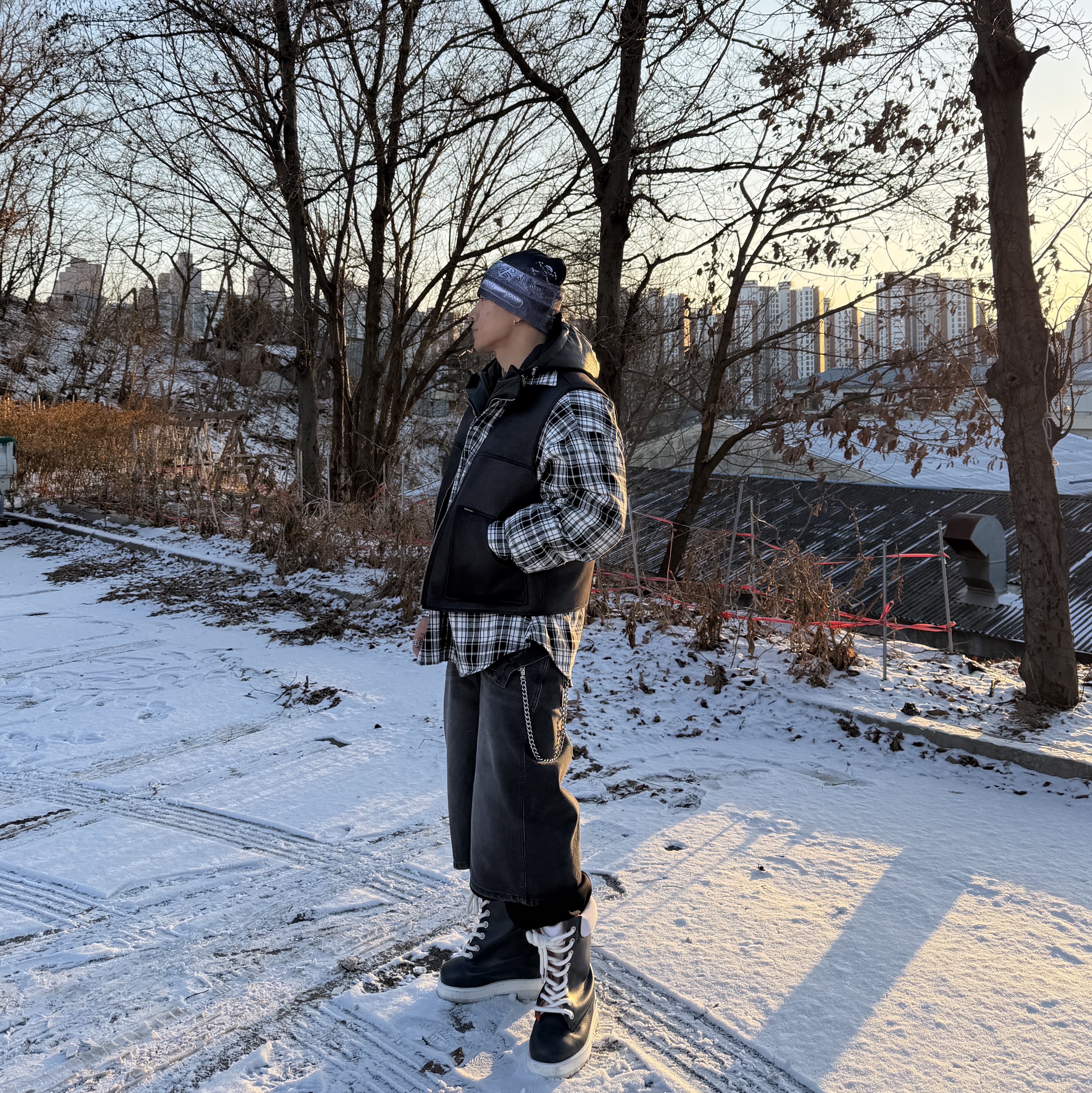 PDF Channel Strada High Top Navy, Supreme x True Religion Puffer Jacket Olive Camo - 25FW 착용 스타일 - 2