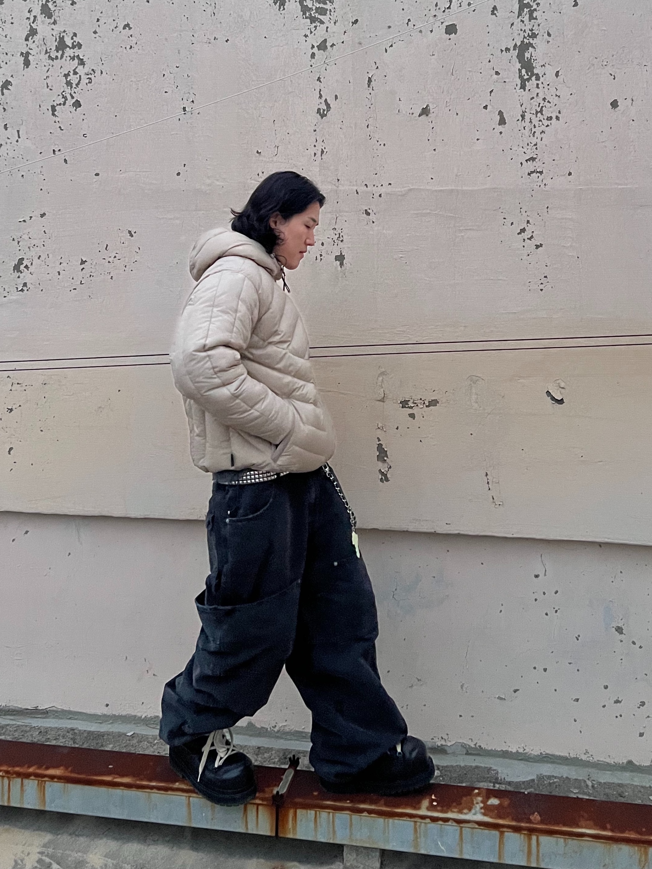 Nonnod Double knee cover pants Vintage black 착용 스타일 - 7