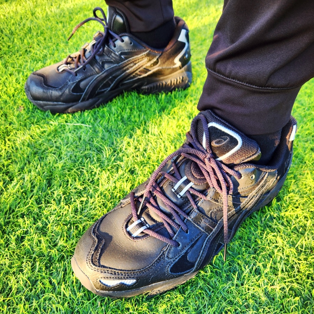 Asics Gel-Kayano 5 OG Black 착용 스타일 - 2