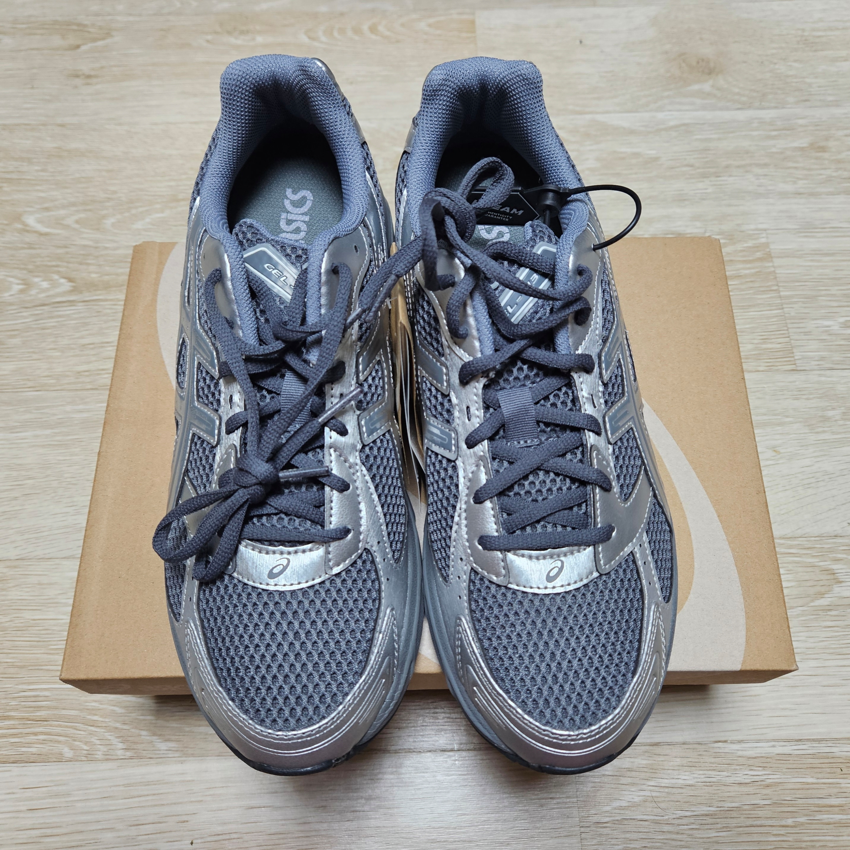 Asics Gel-1130 Steel Grey Pure Silver 착용 스타일 - 1