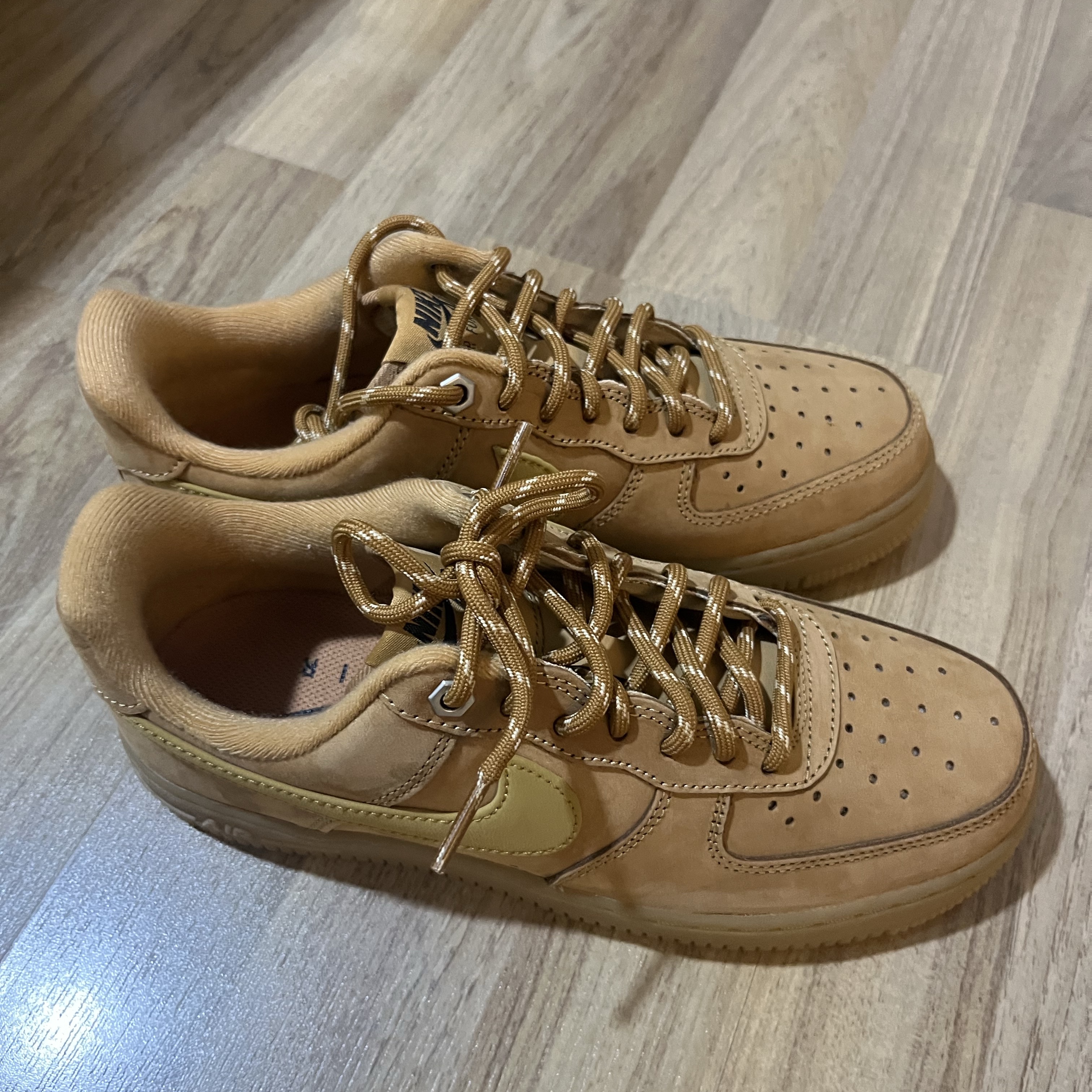 (W) Nike Air Force 1 '07 WB Flax Wheat 착용 스타일 - 2
