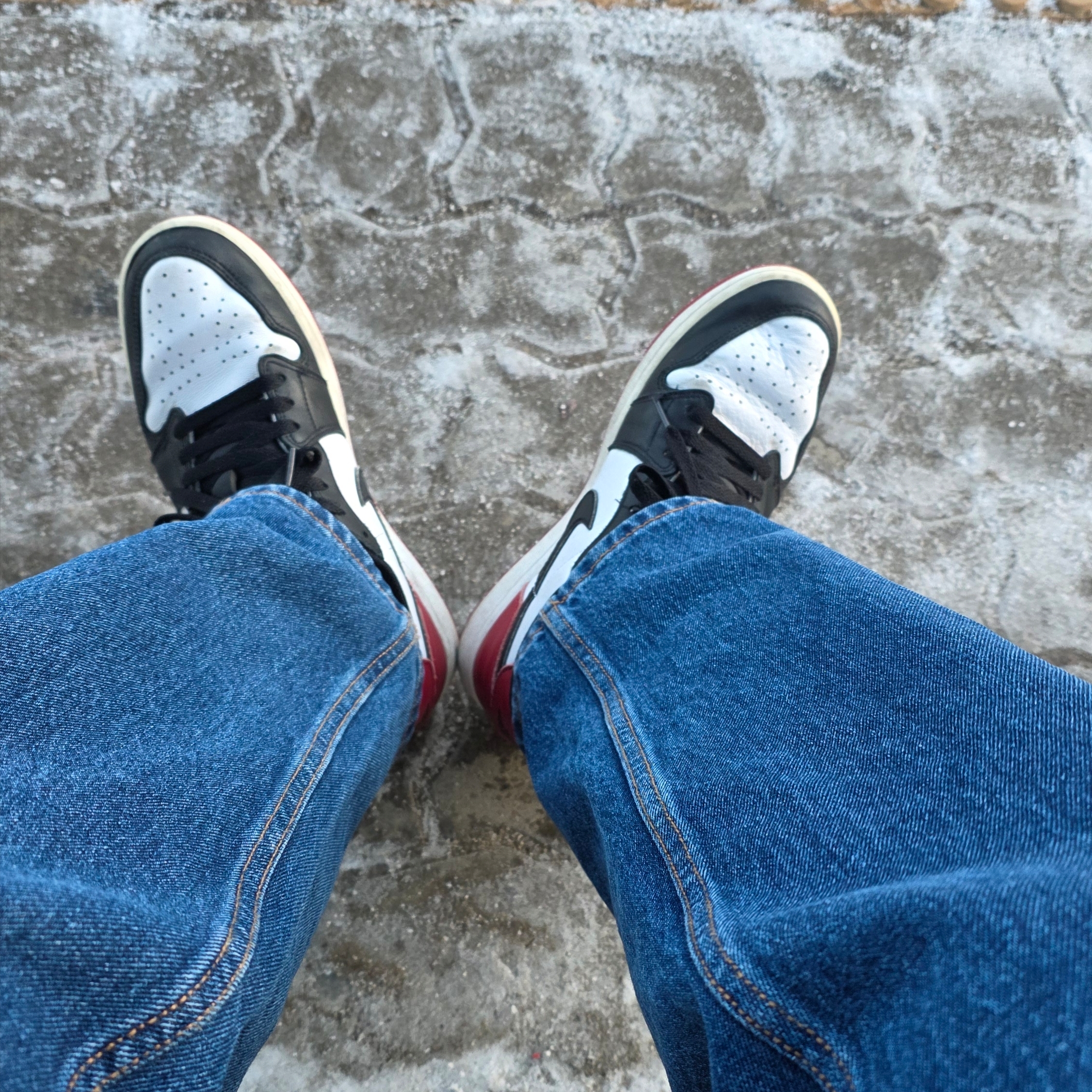 Jordan 1 Retro Low OG Black Toe 착용 스타일