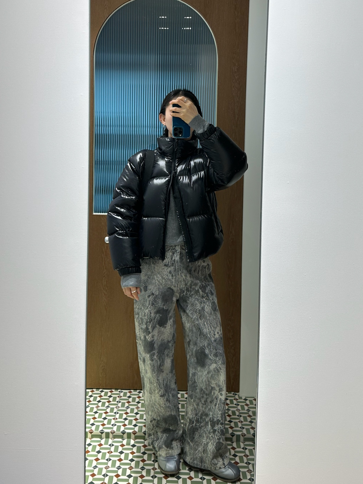 Montbell Pocketable Light Shoulder Bag Small Black, Nike Cortez Leather SE Metallic Cool Grey Black 착용 스타일 - 1