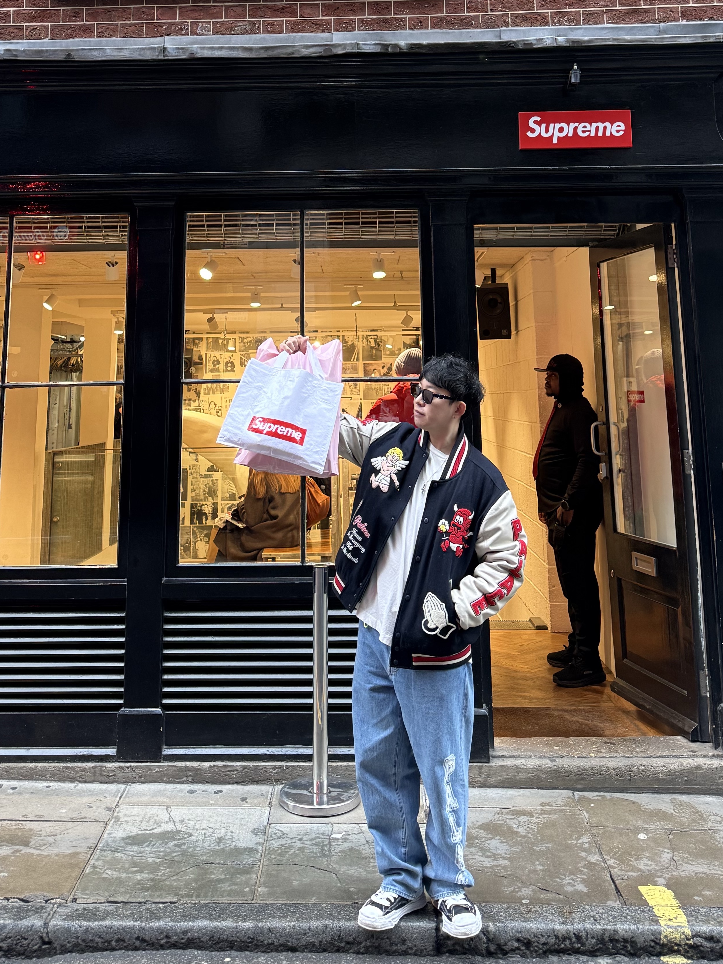 Maison Mihara Yasuhiro Hank OG Sole Canvas Low-top Sneakers Black, Palace P90 College Stress Baggy Jean Stone Wash - 24FW 착용 스타일