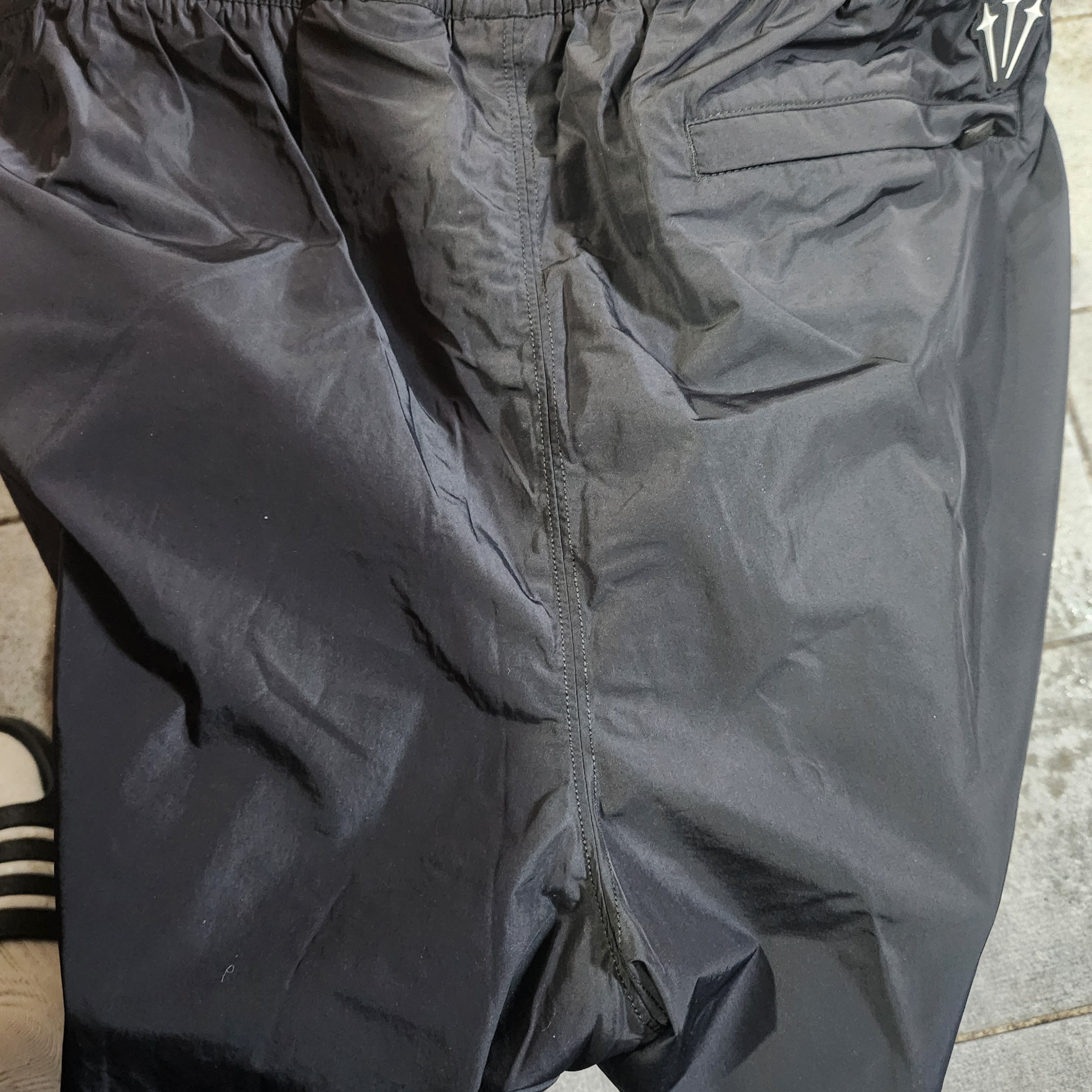 Nike x Drake Nocta Nylon Woven Shorts Black (FN8194-010) 착용 스타일
