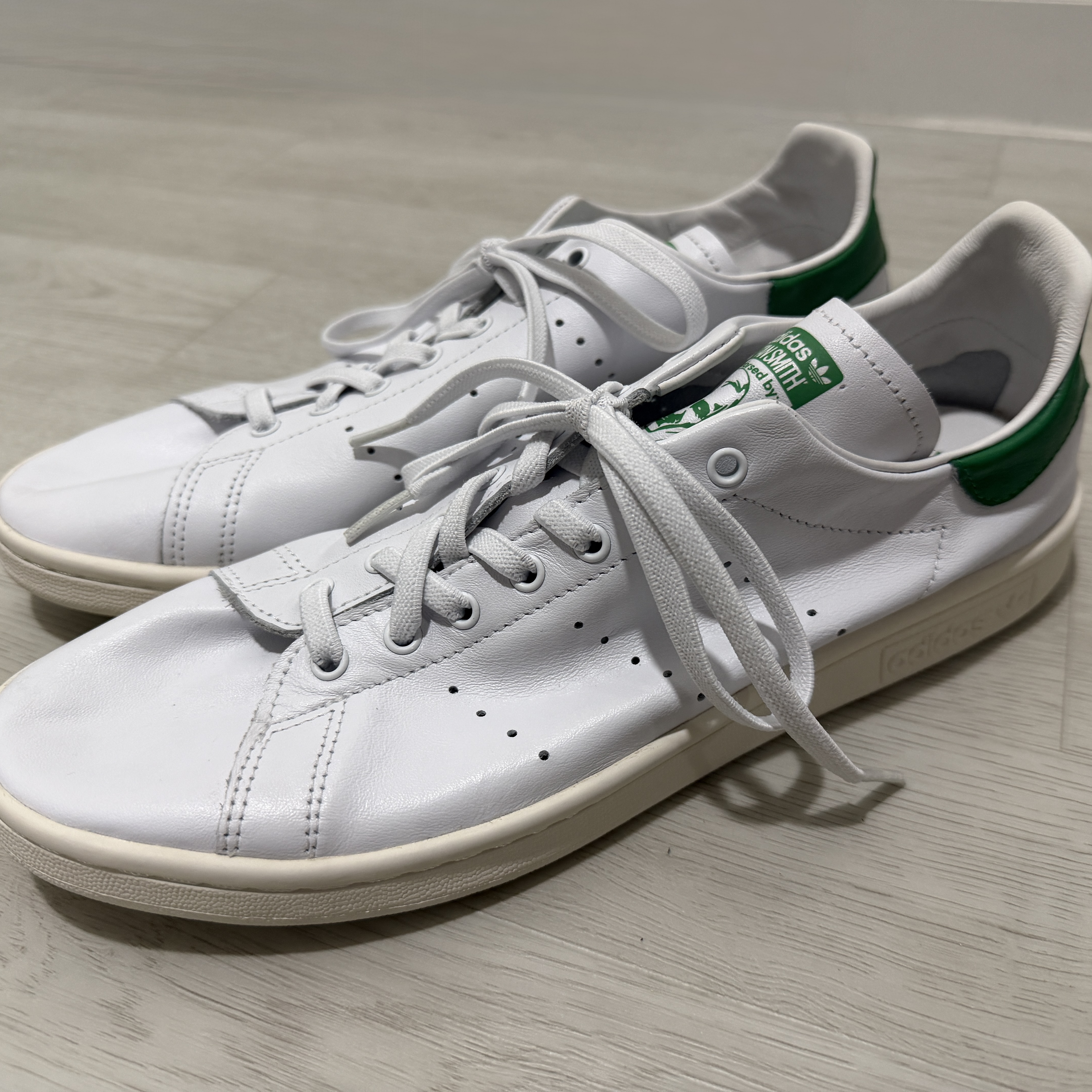 Adidas Stan Smith Decon Cloud White Green 착용 스타일