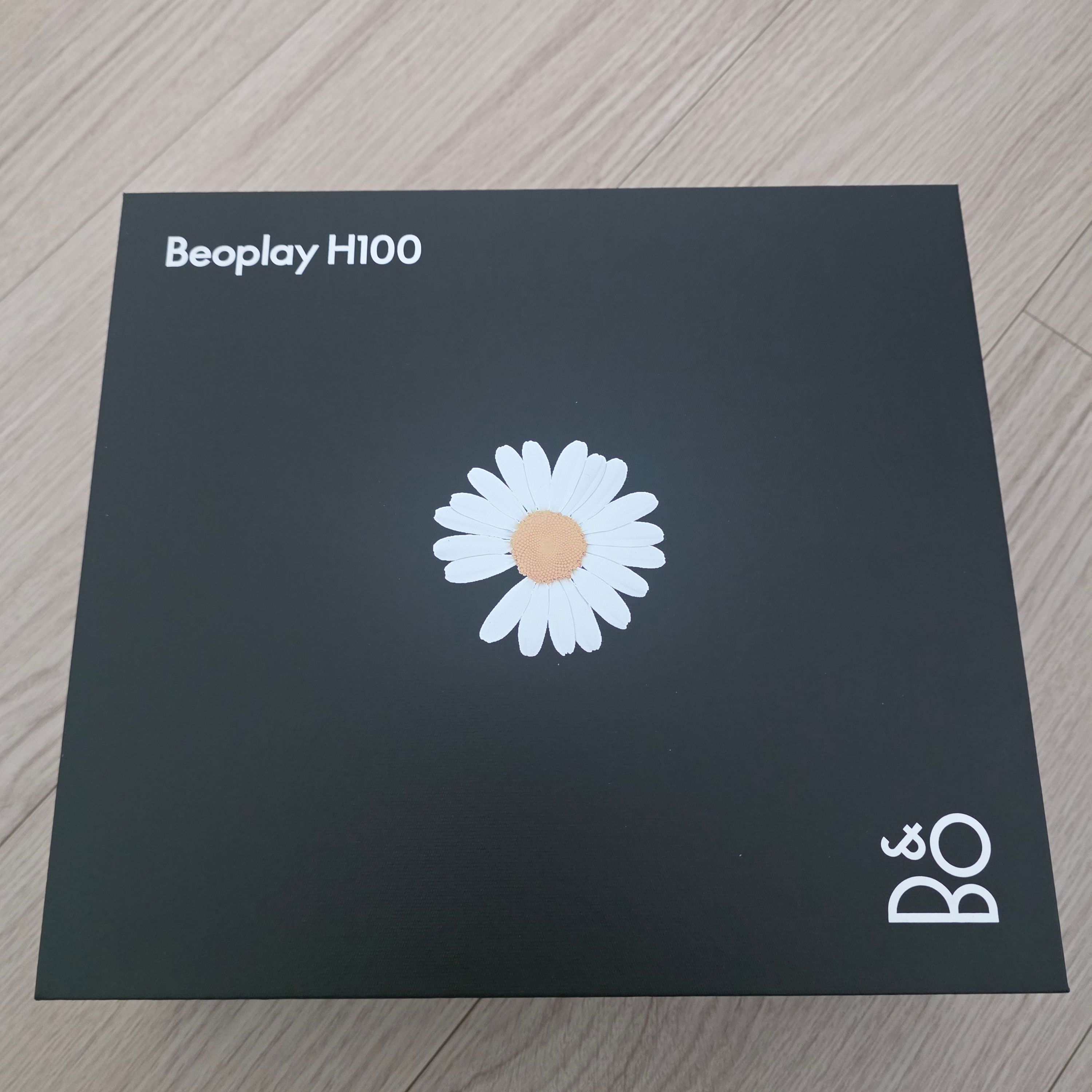 Bang & Olufsen x G-Dragon Beoplay H100 Black (Korean Ver.) 착용 스타일