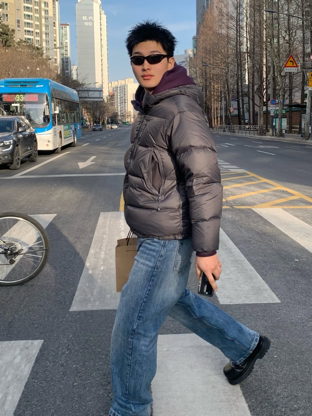 Sunday Ceremony Vintage Japanese Denim Jeans - Mid Blue 착용 스타일 - 1