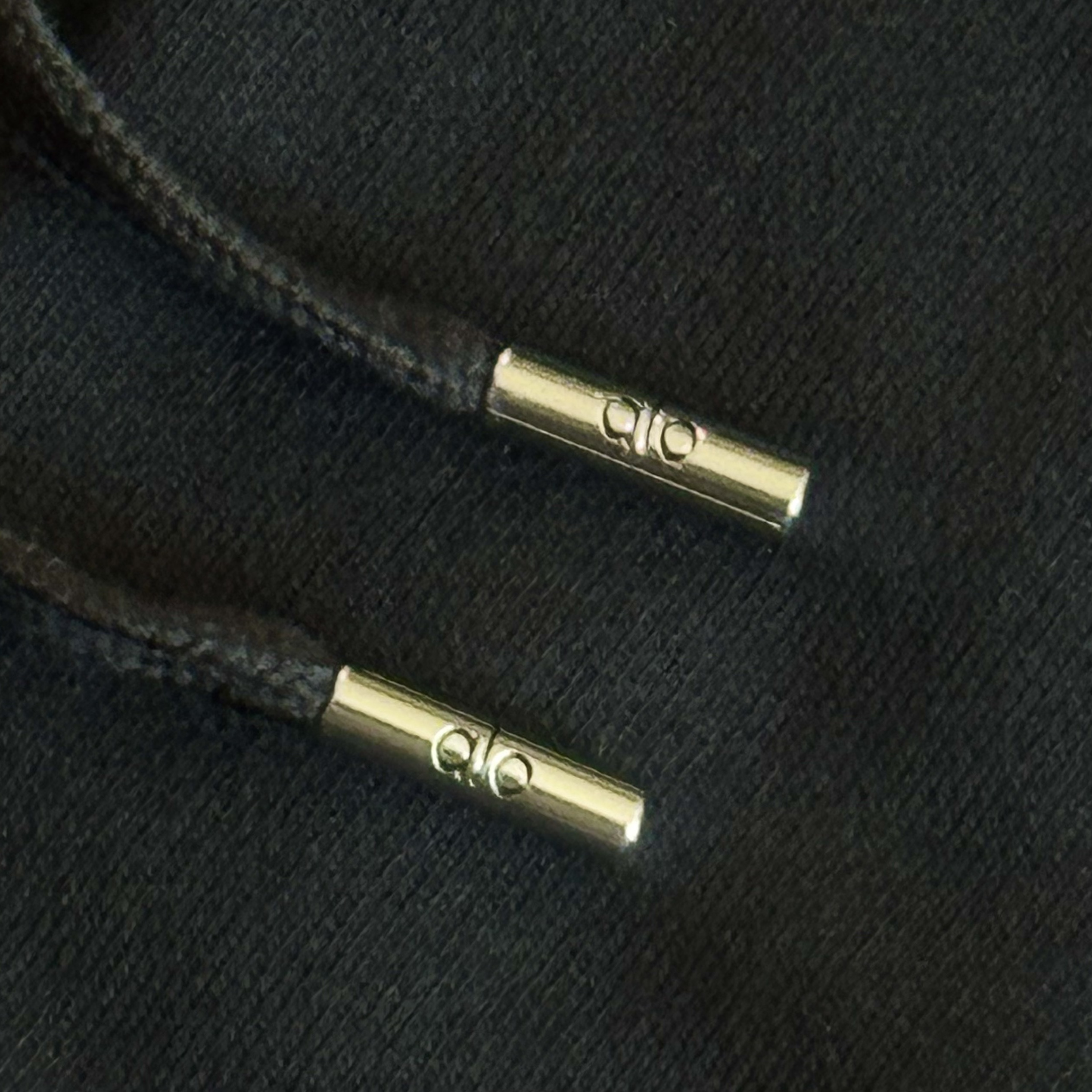 Alo Yoga Accolade Full Zip Hoodie Black, (W) Alo Yoga Sunset Sneaker Black 착용 스타일 - 4