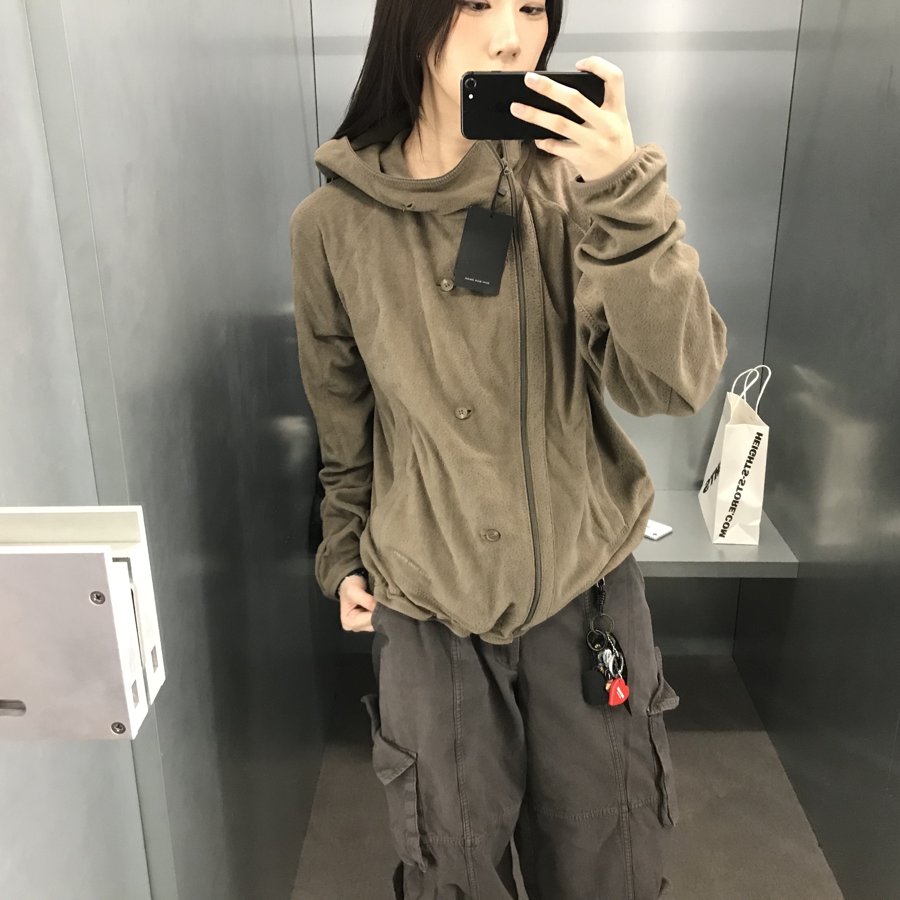 Sansan Gear Button Fleece Jacket Brown 착용 스타일