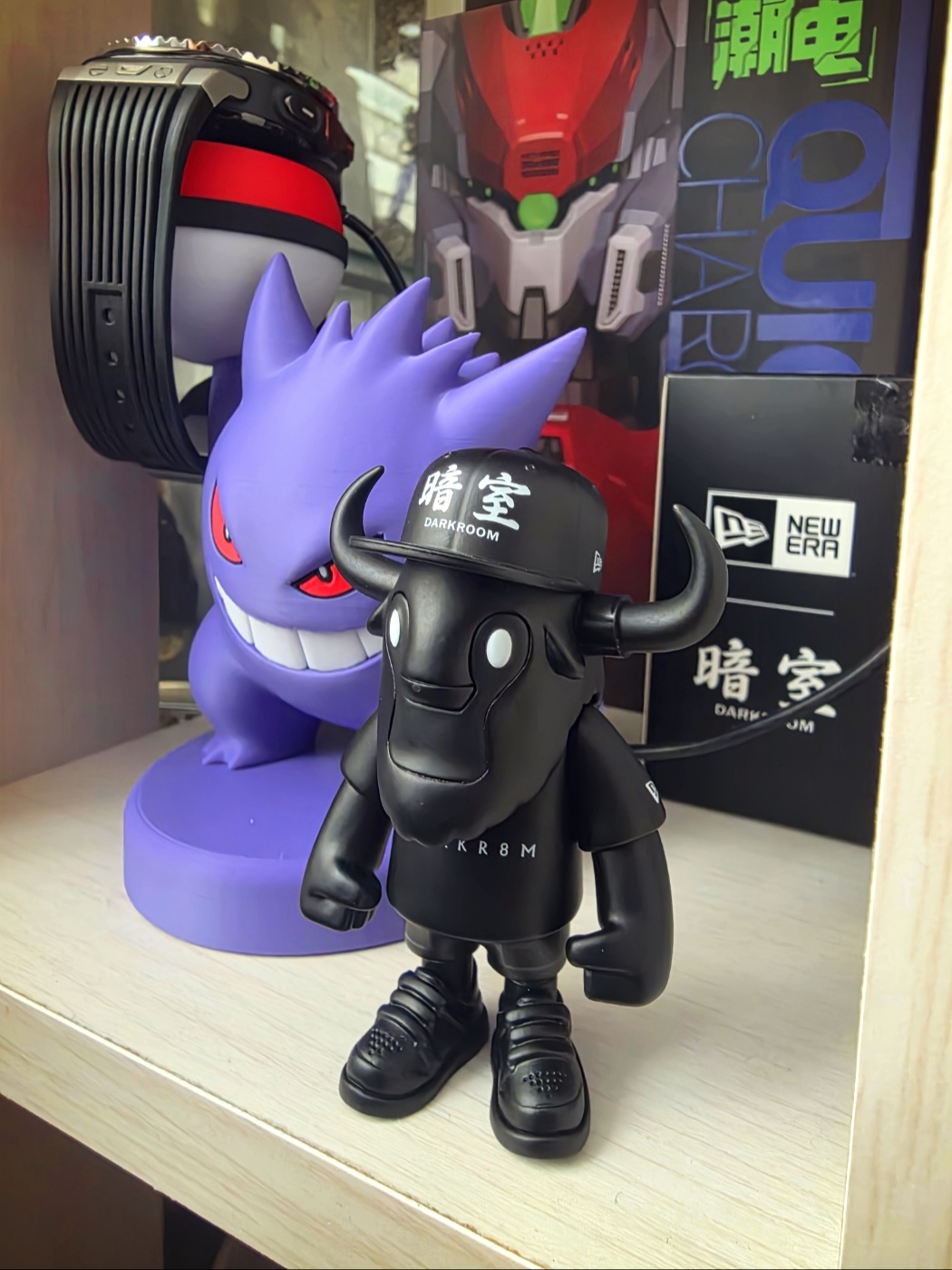 Darkr8m Studio x New Era FFALO Figure Black 착용 스타일