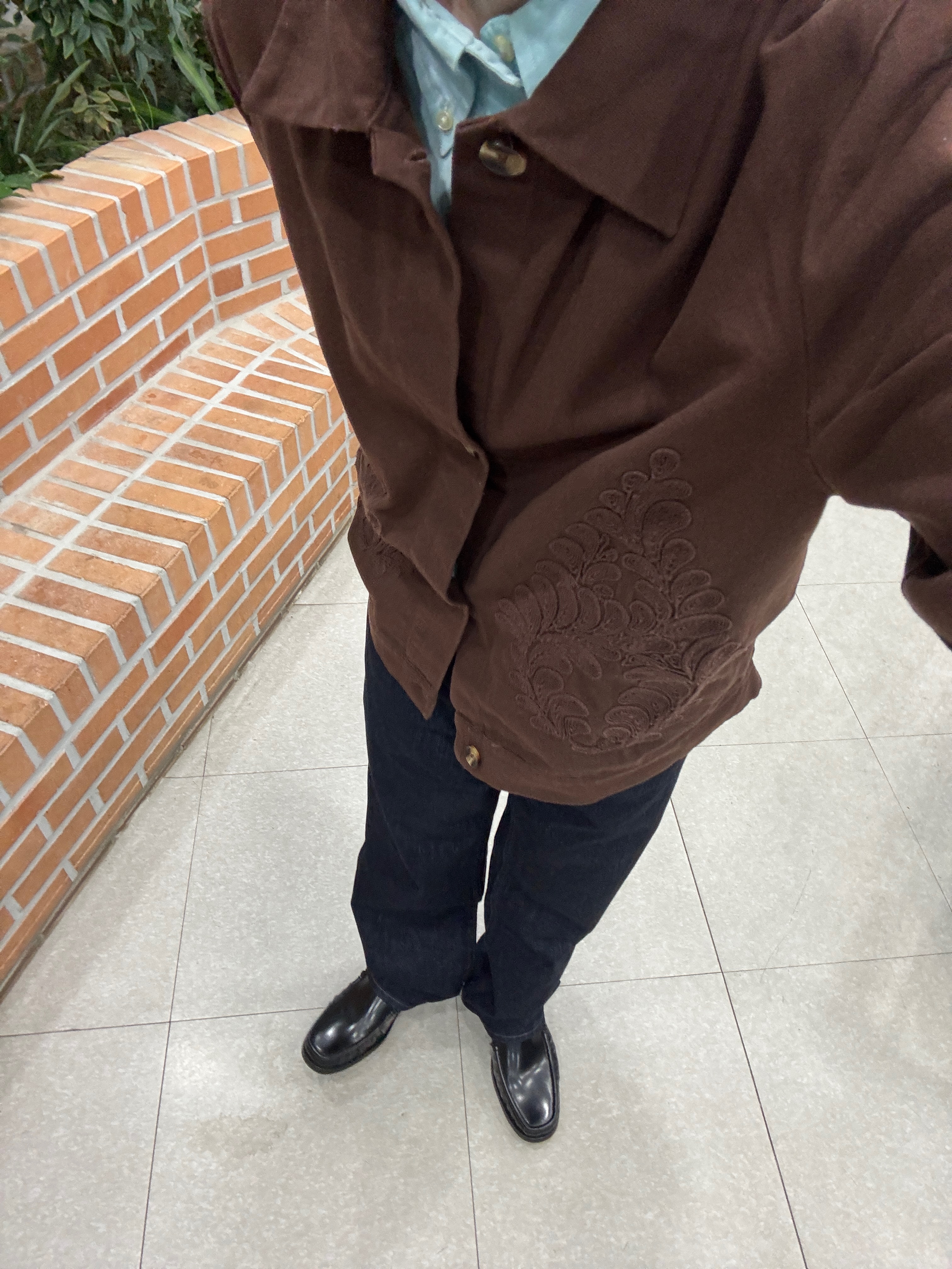 JOSEPHT Bell Black, Uniqlo x JW Anderson Straight Jean Blue - KR 착용 스타일 - 2