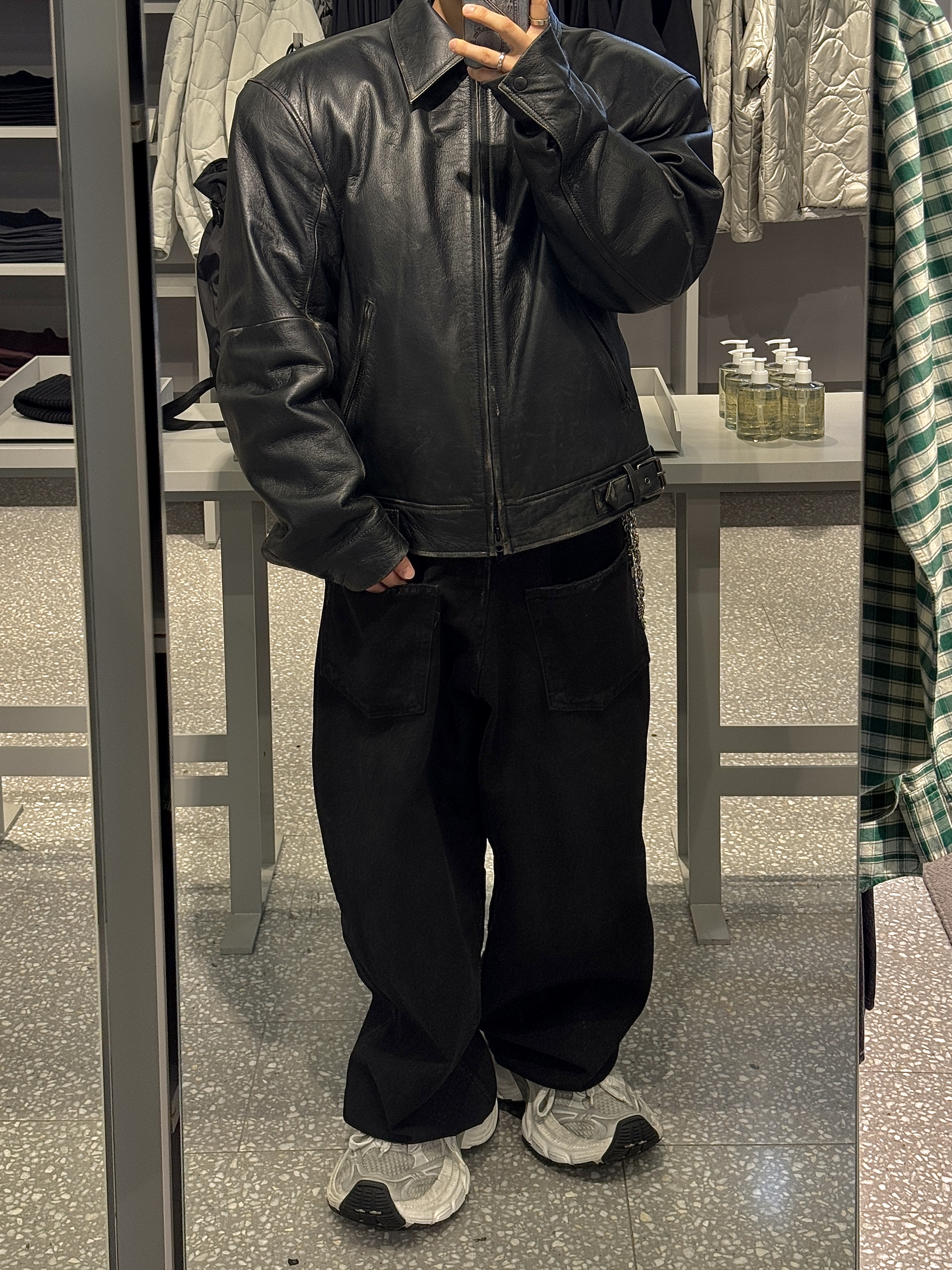 Project G/R Biker's Leather Jacket Black, Project G/R Backward Denim Pants Black 착용 스타일