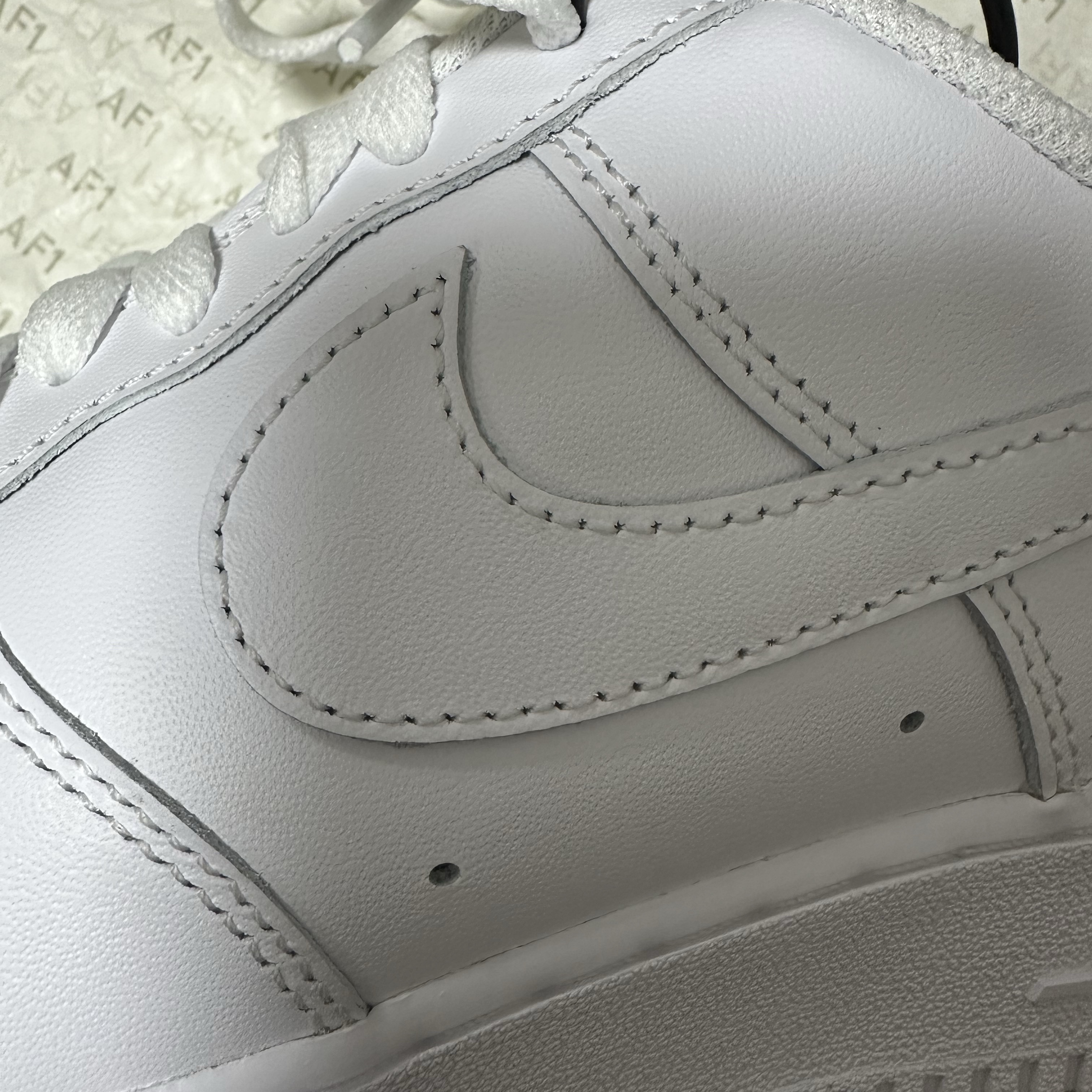 Nike Air Force 1 '07 Low White 착용 스타일