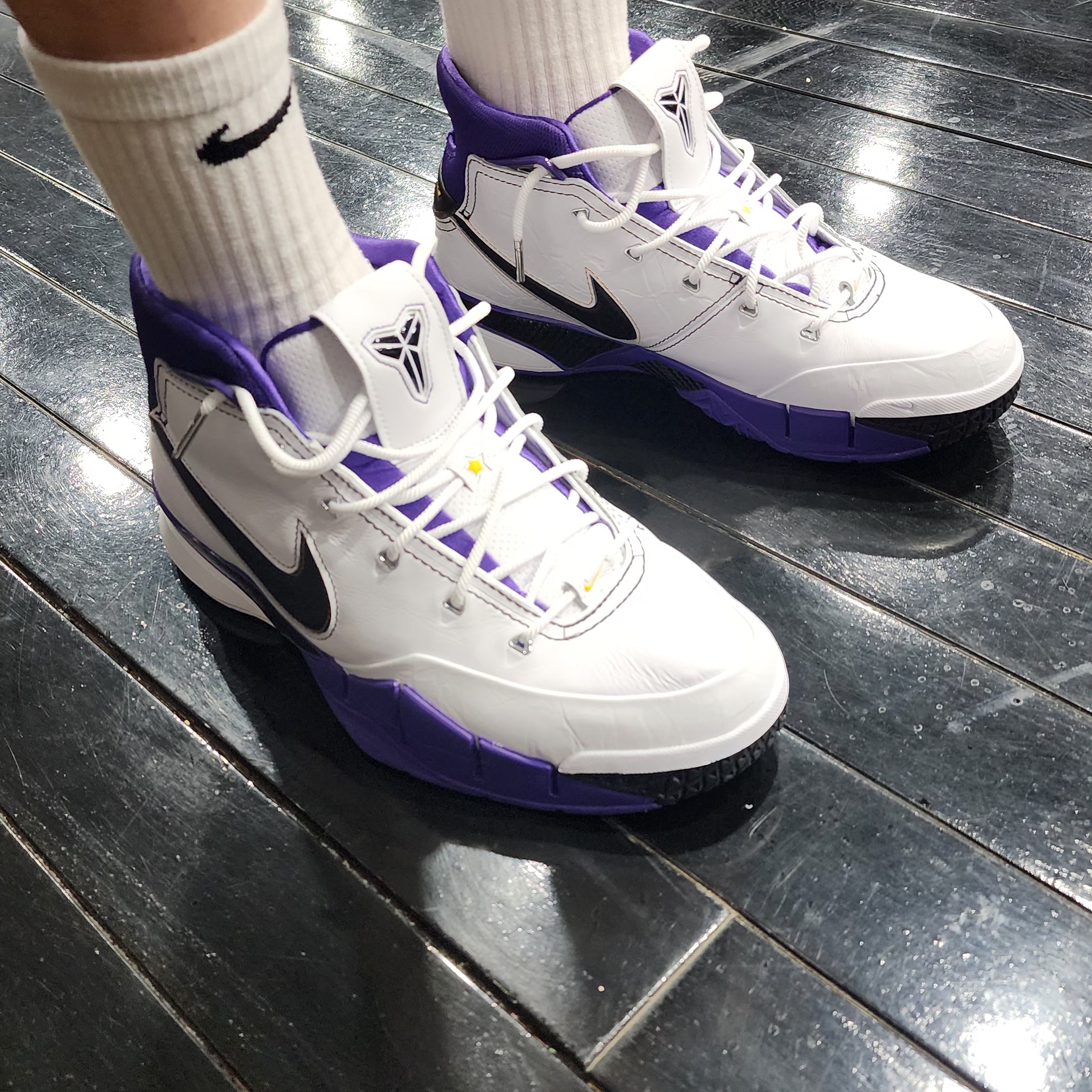 Nike Kobe 1 Protro 81 Pt Game White Black 착용 스타일