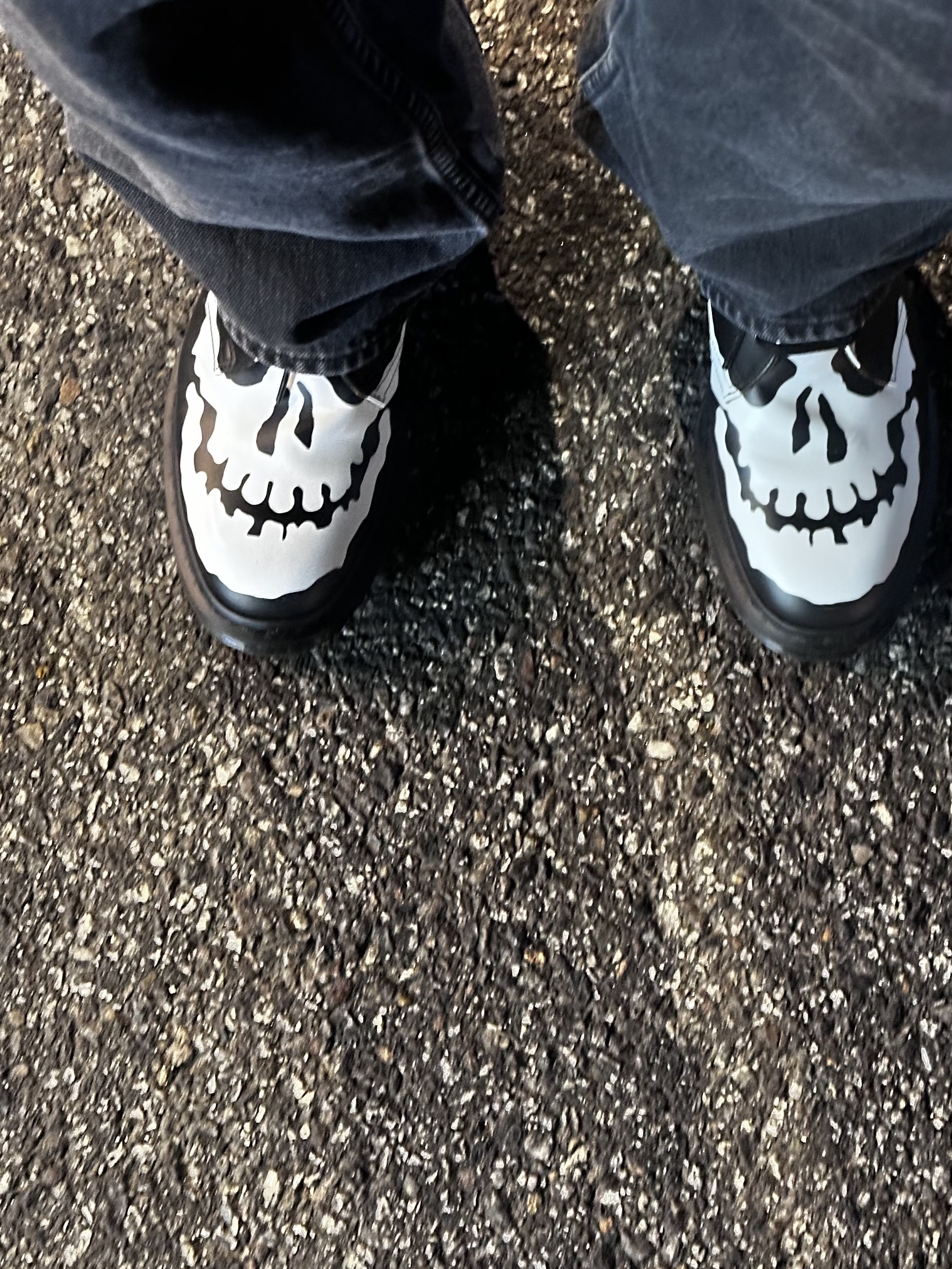 Dr. Martens x Supreme 1461 3-Eye Shoe Black - 25FW 착용 스타일