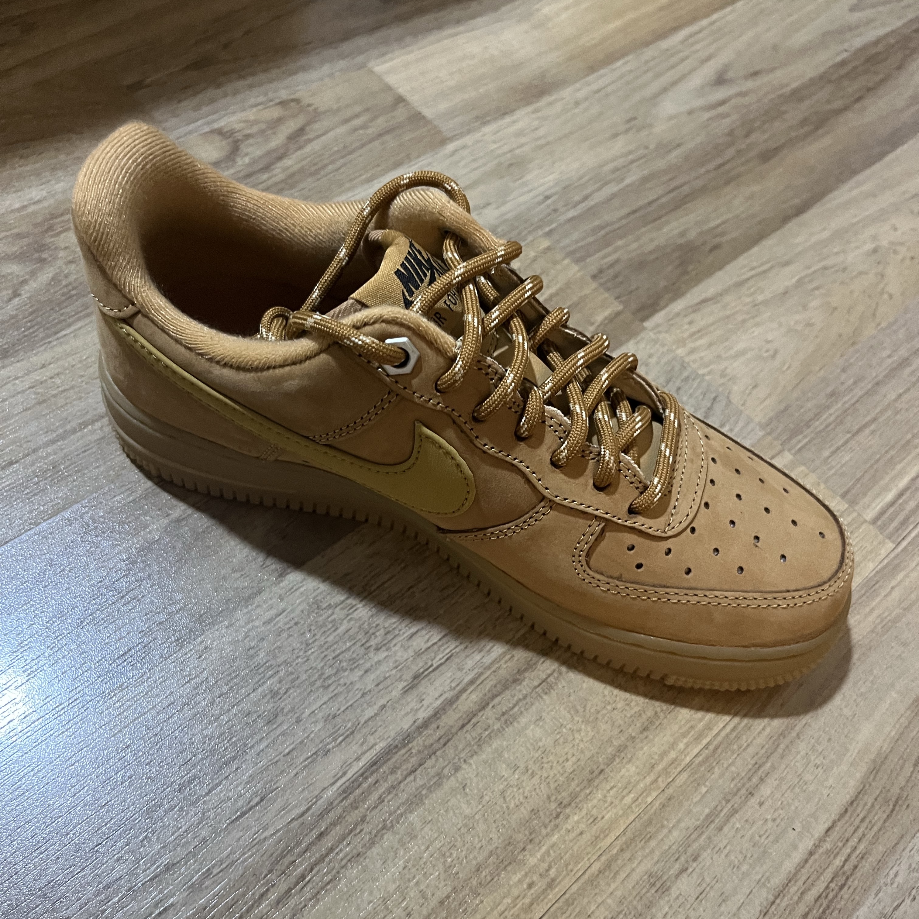 (W) Nike Air Force 1 '07 WB Flax Wheat 착용 스타일 - 3