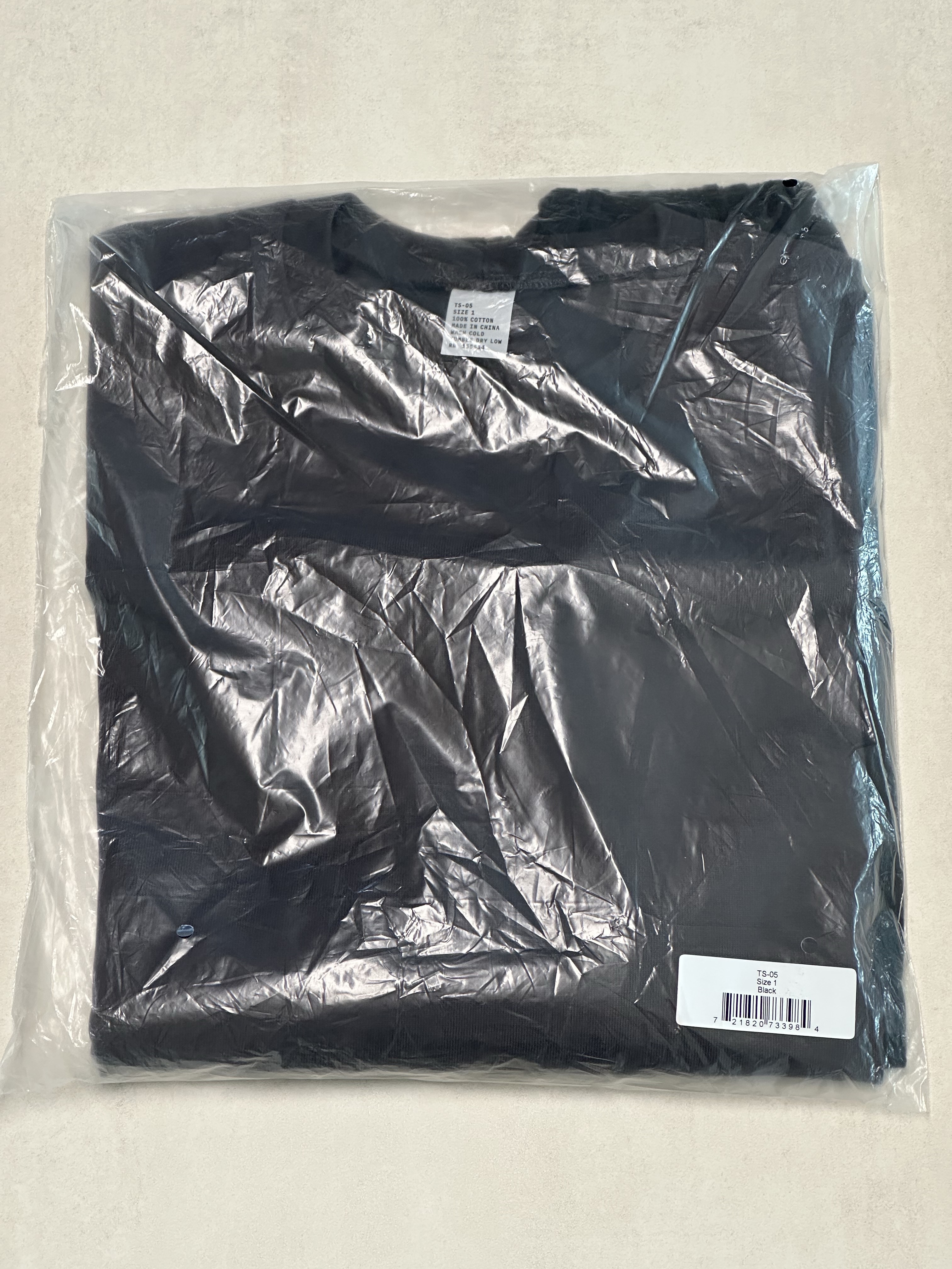 Yeezy TS-05 Blank Black 착용 스타일 - 6