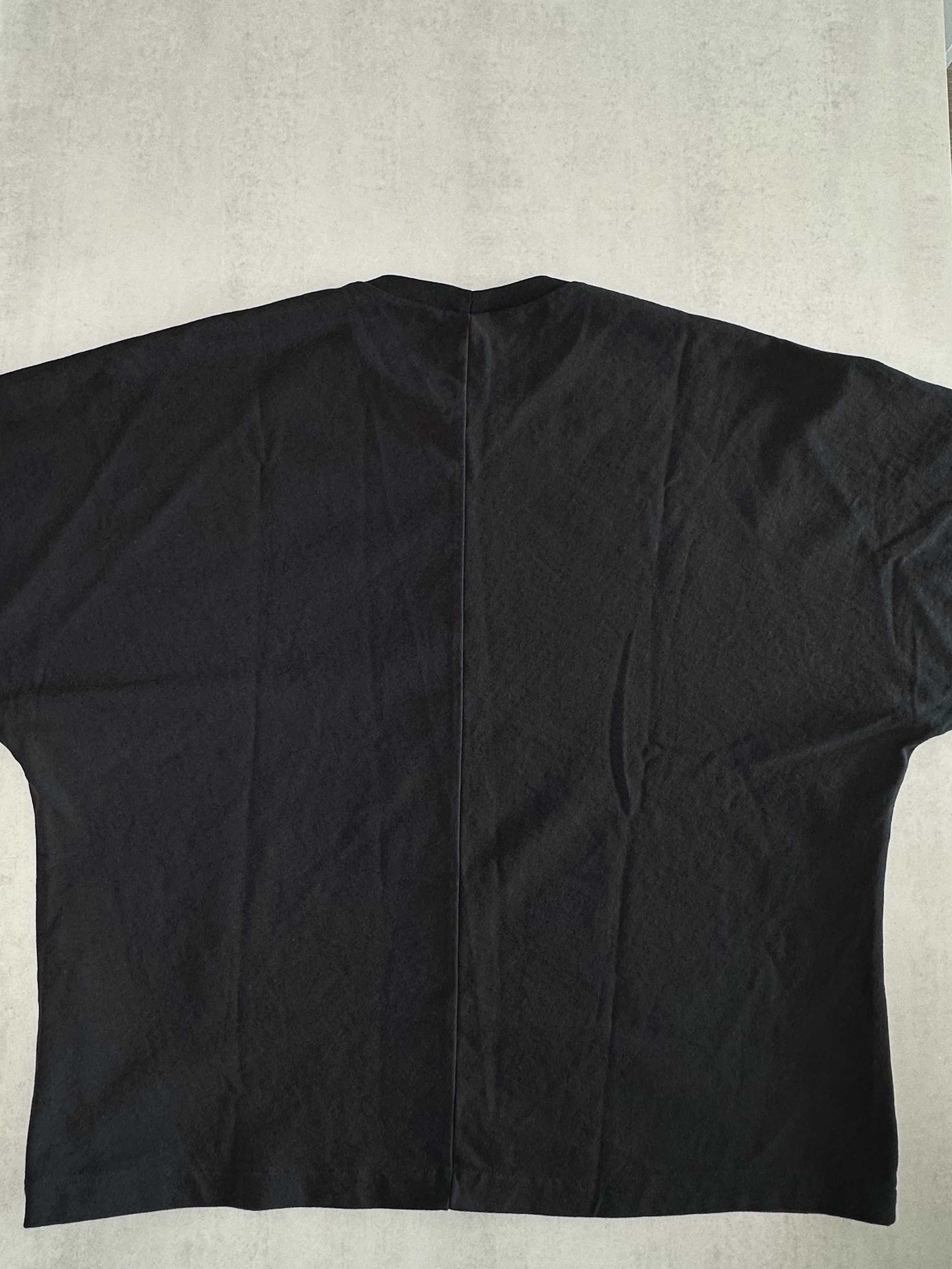 Yeezy TS-05 Blank Black 착용 스타일 - 3